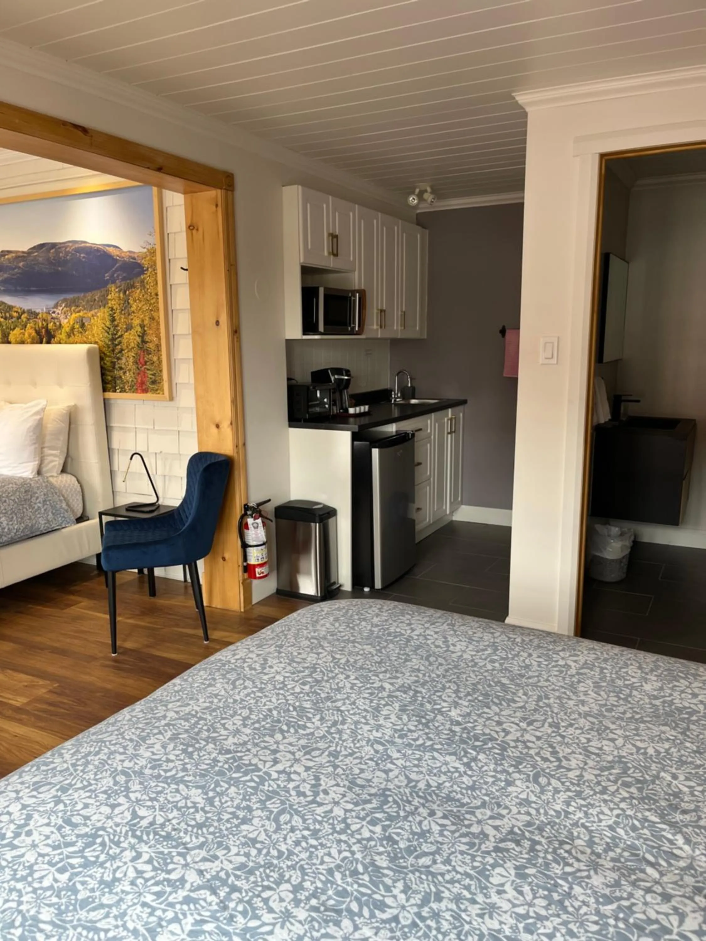 Bed in La Galouine Auberge