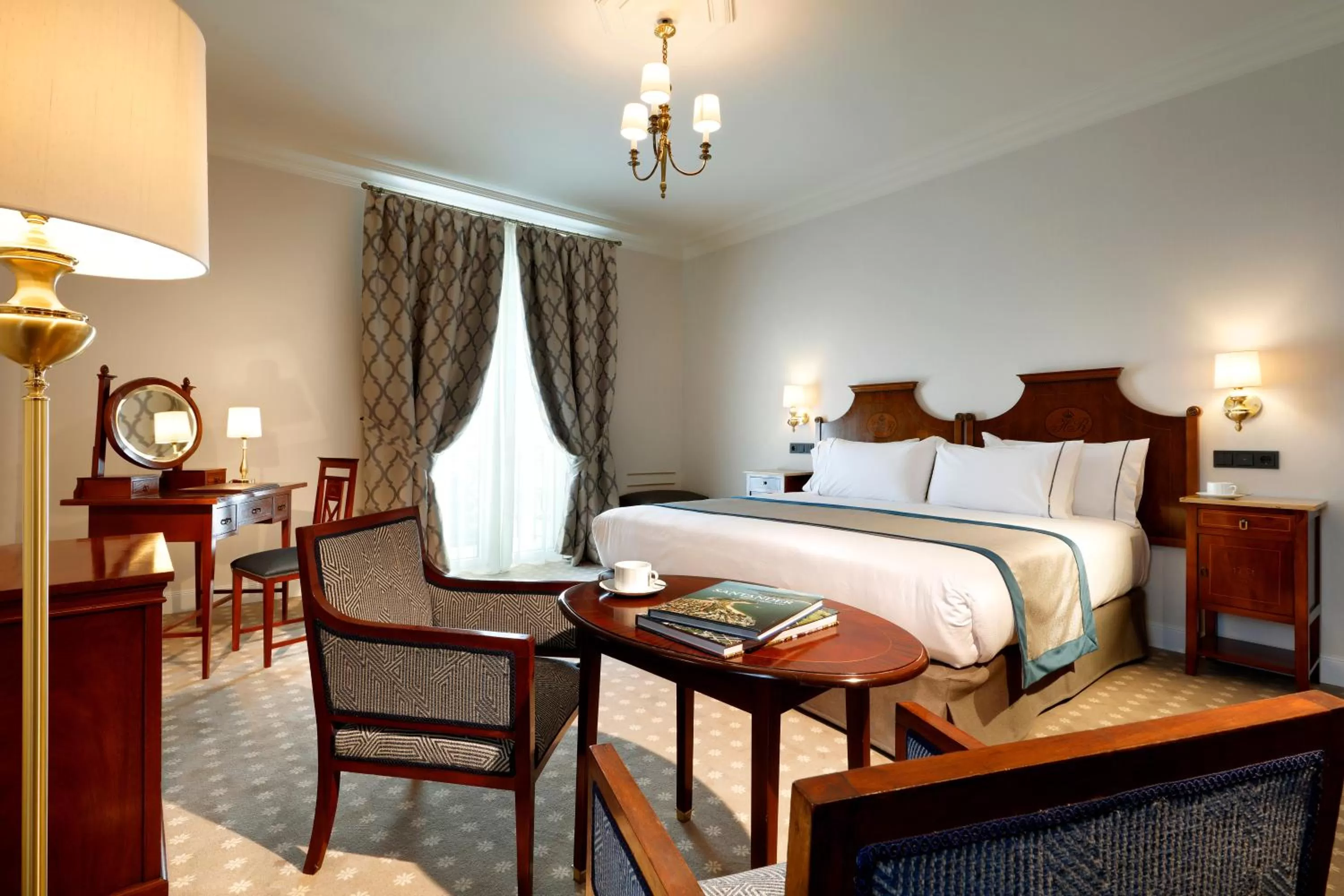 Photo of the whole room, Bed in Eurostars Hotel Real