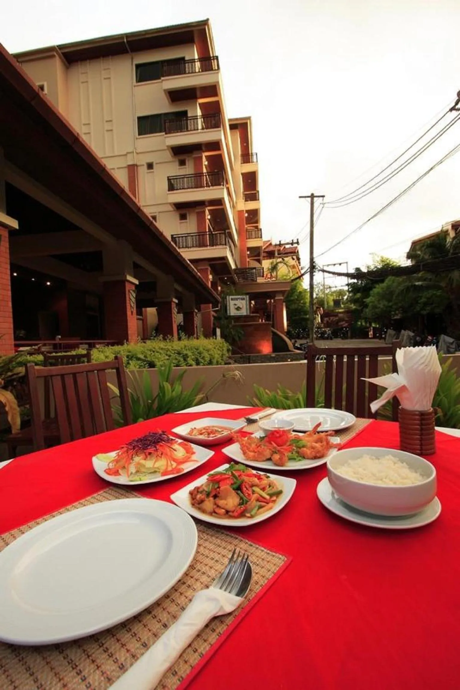 Restaurant/places to eat in Sun Hill Hotel Patong