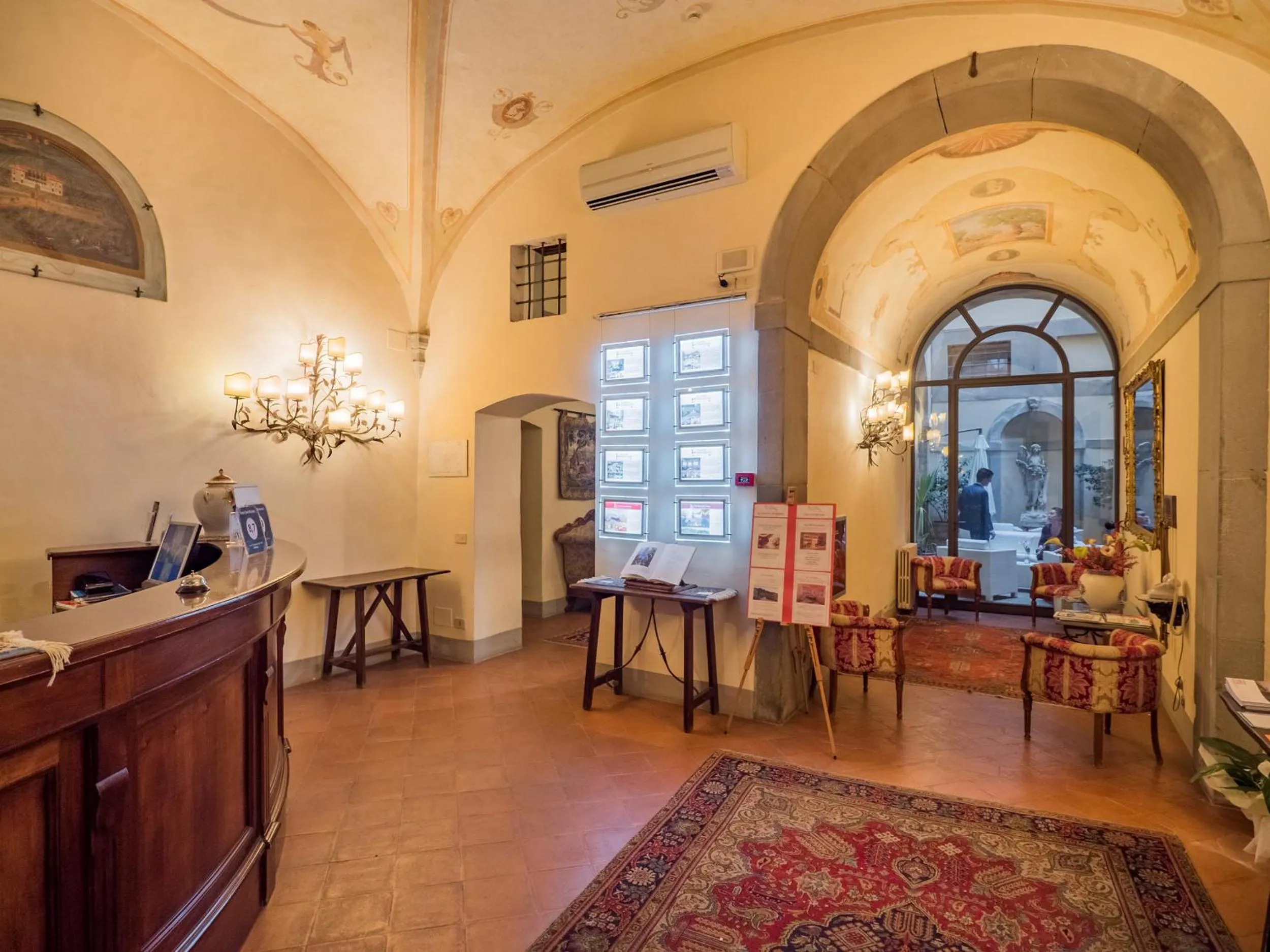 Lobby or reception in Hotel San Michele