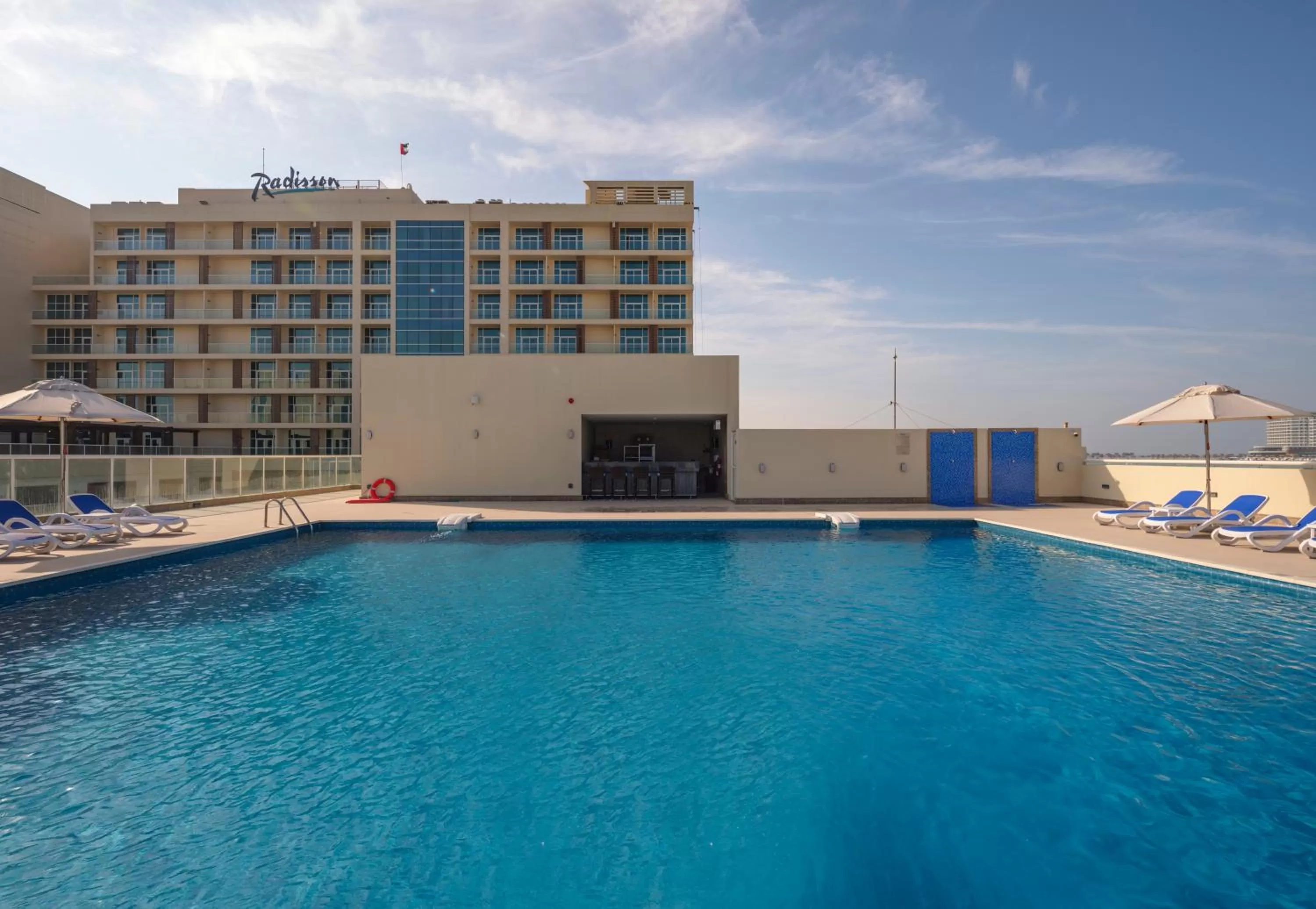 Swimming pool in Radisson Resort Ras Al Khaimah Marjan Island