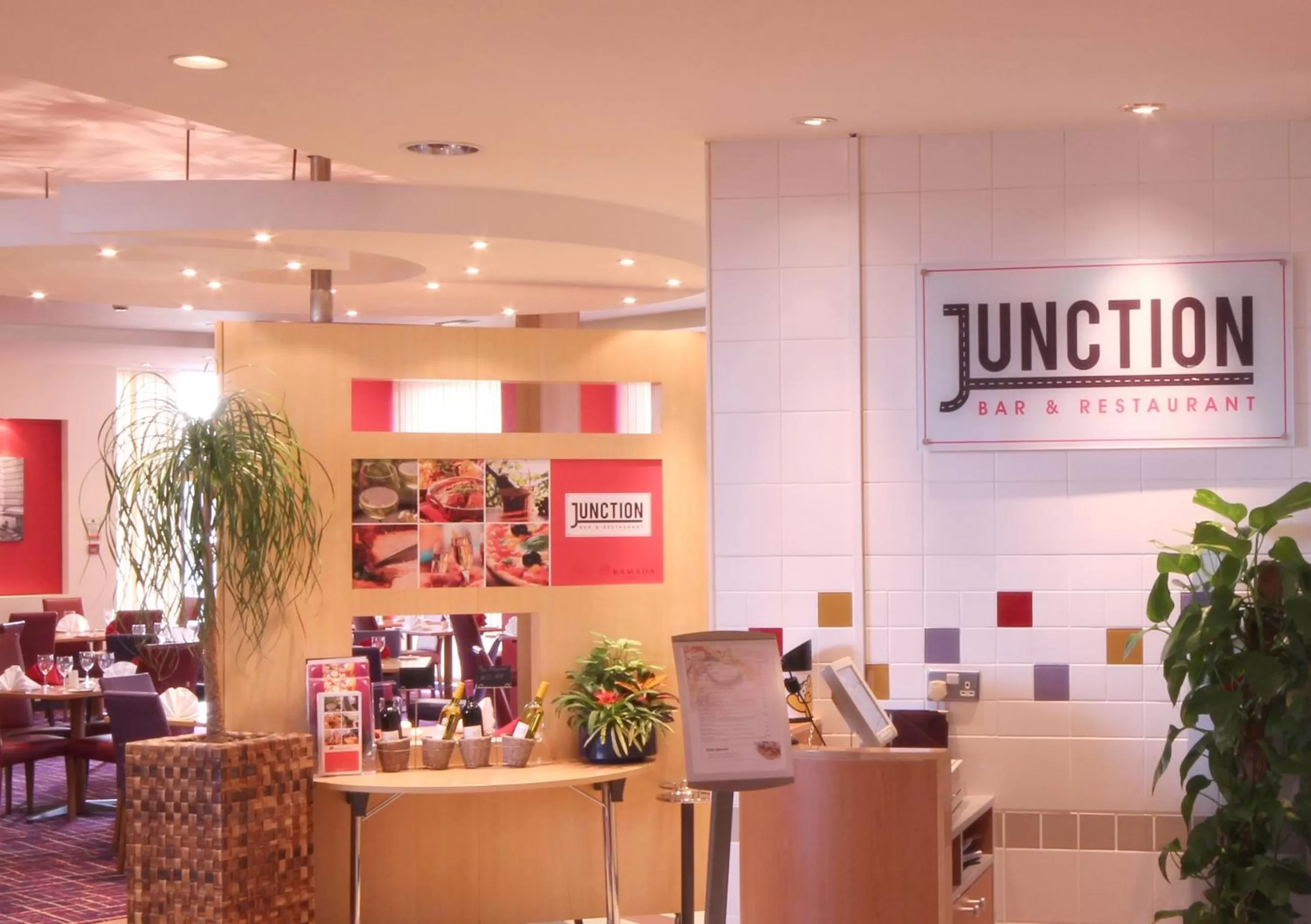 Restaurant/places to eat in Ramada London North