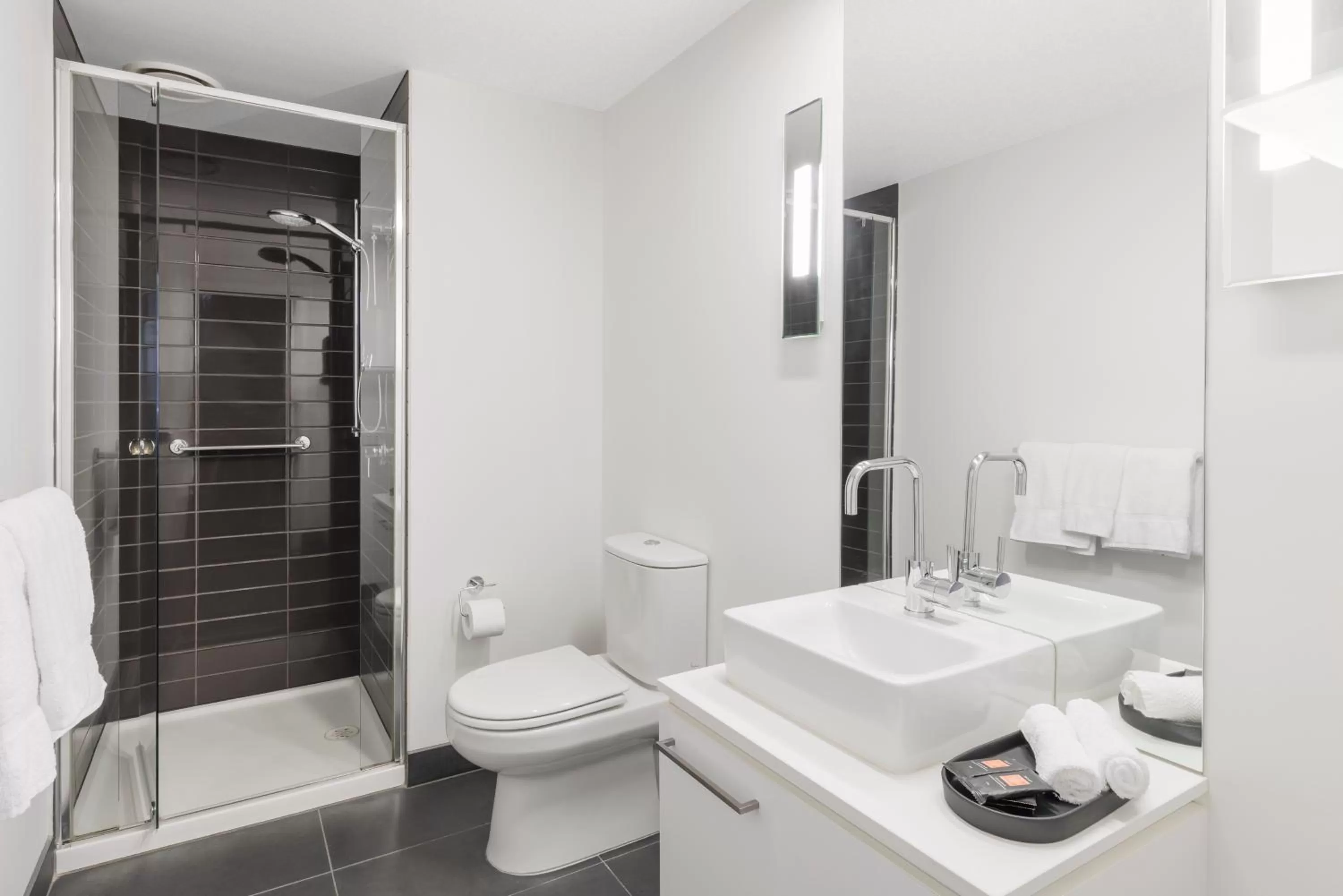 Shower, Bathroom in Mercure Melbourne St Kilda Road