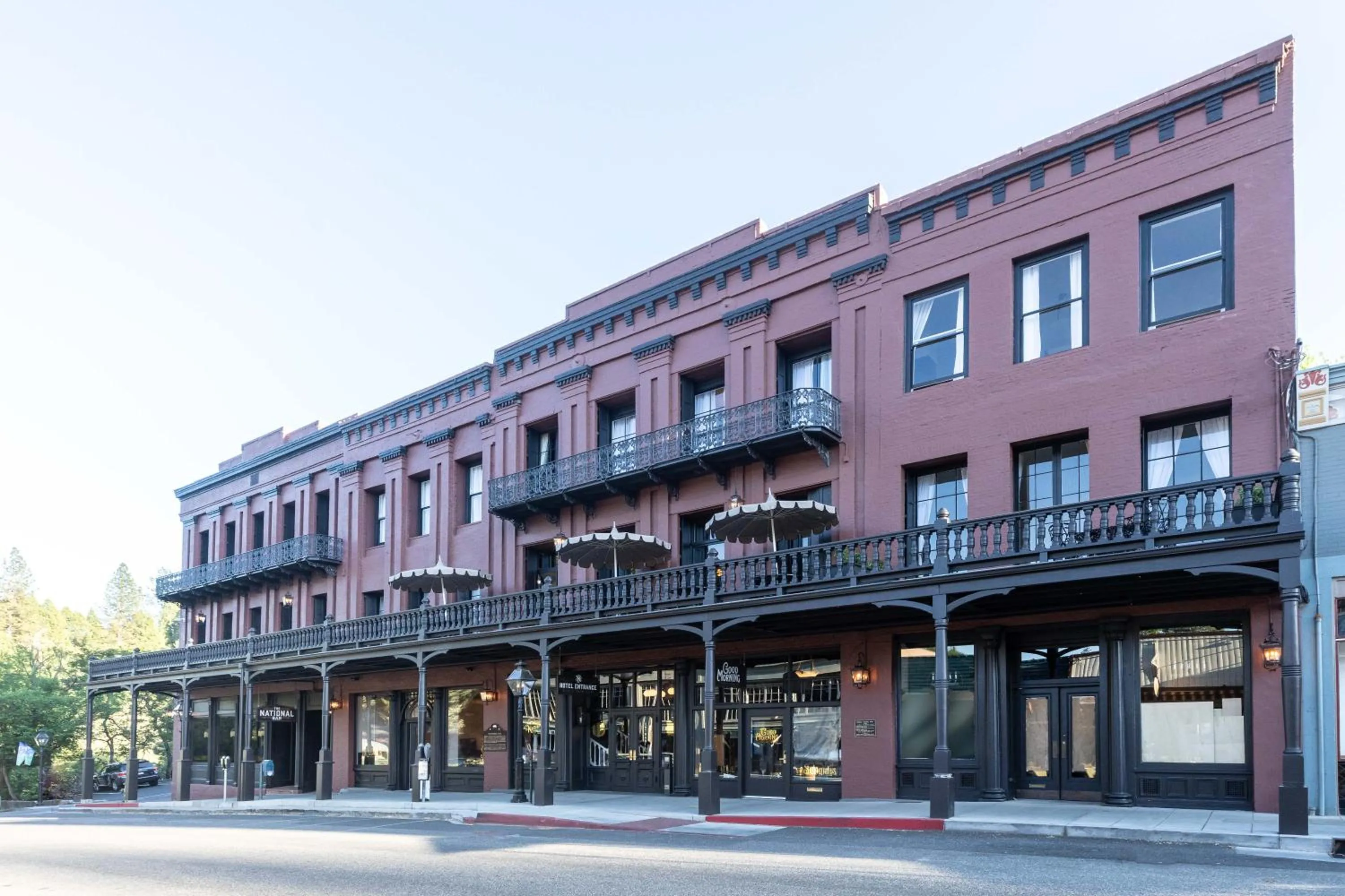 Property building in National Exchange Hotel
