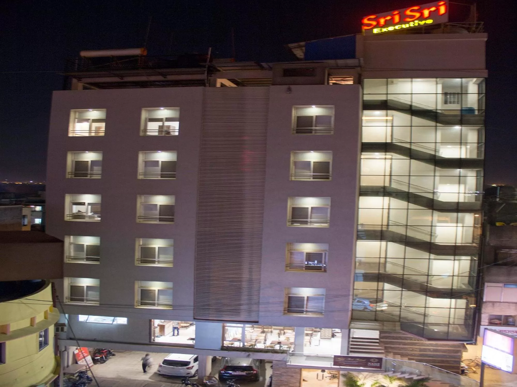 Property building in Hotel SRI SRI EXECUTIVE KOLHAPUR NEAR MAHALAXMI TEMPLE