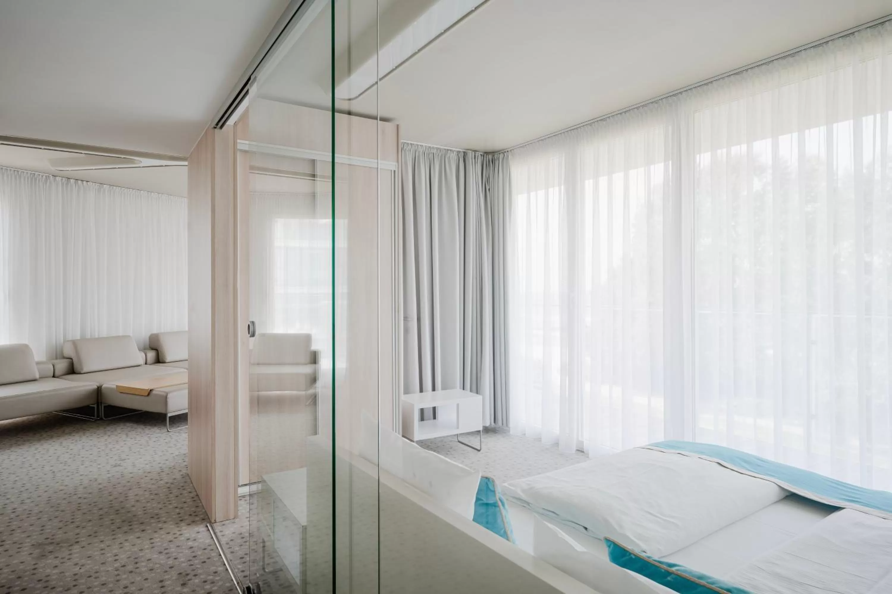 Bed in Ultra Marine by Zdrojowa