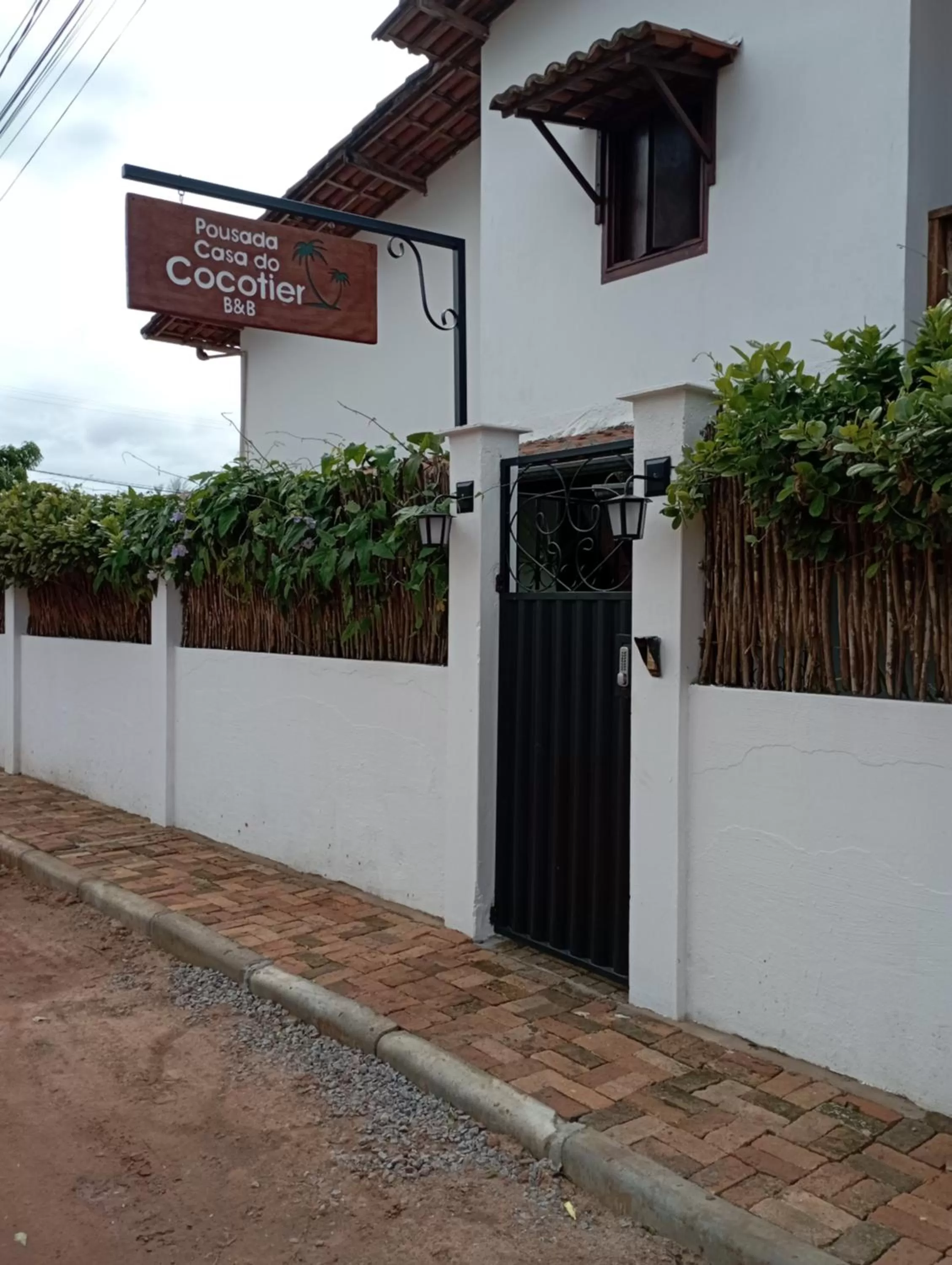 Facade/entrance, Property Building in Pousada Casa Do Cocotier