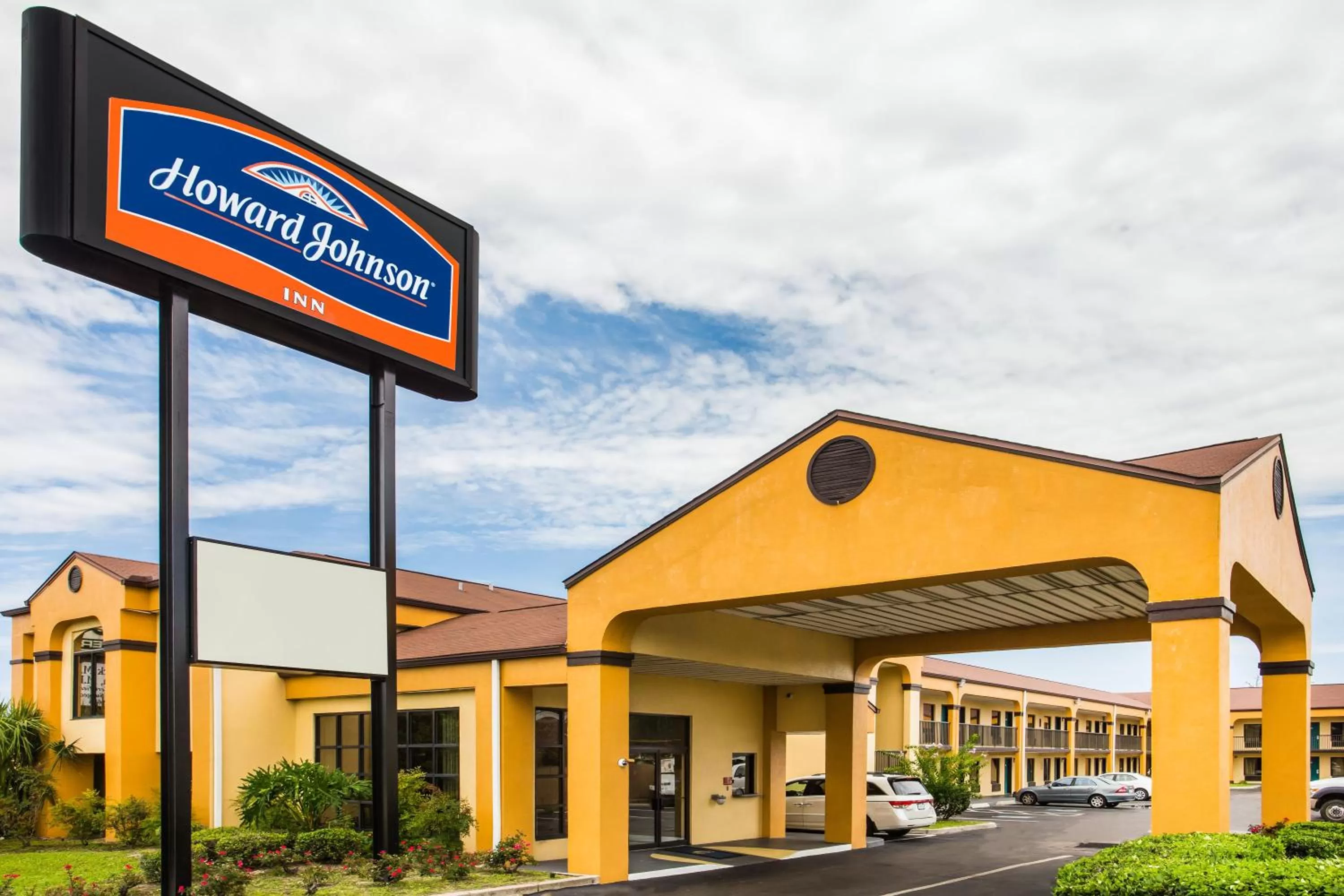 Facade/entrance in Howard Johnson by Wyndham Panama City