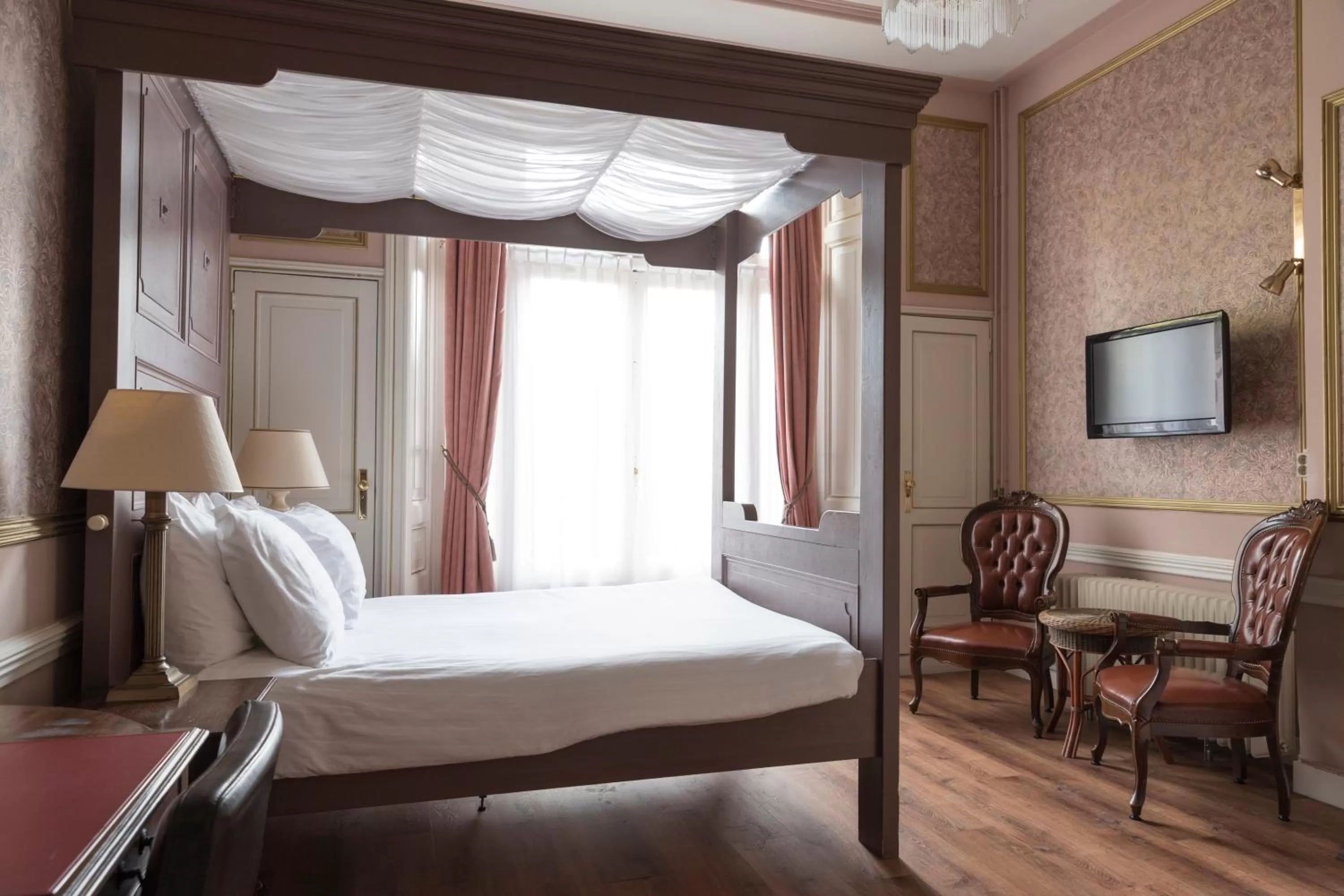 Photo of the whole room, Bed in Hotel Fidder - Patrick's Whisky Bar