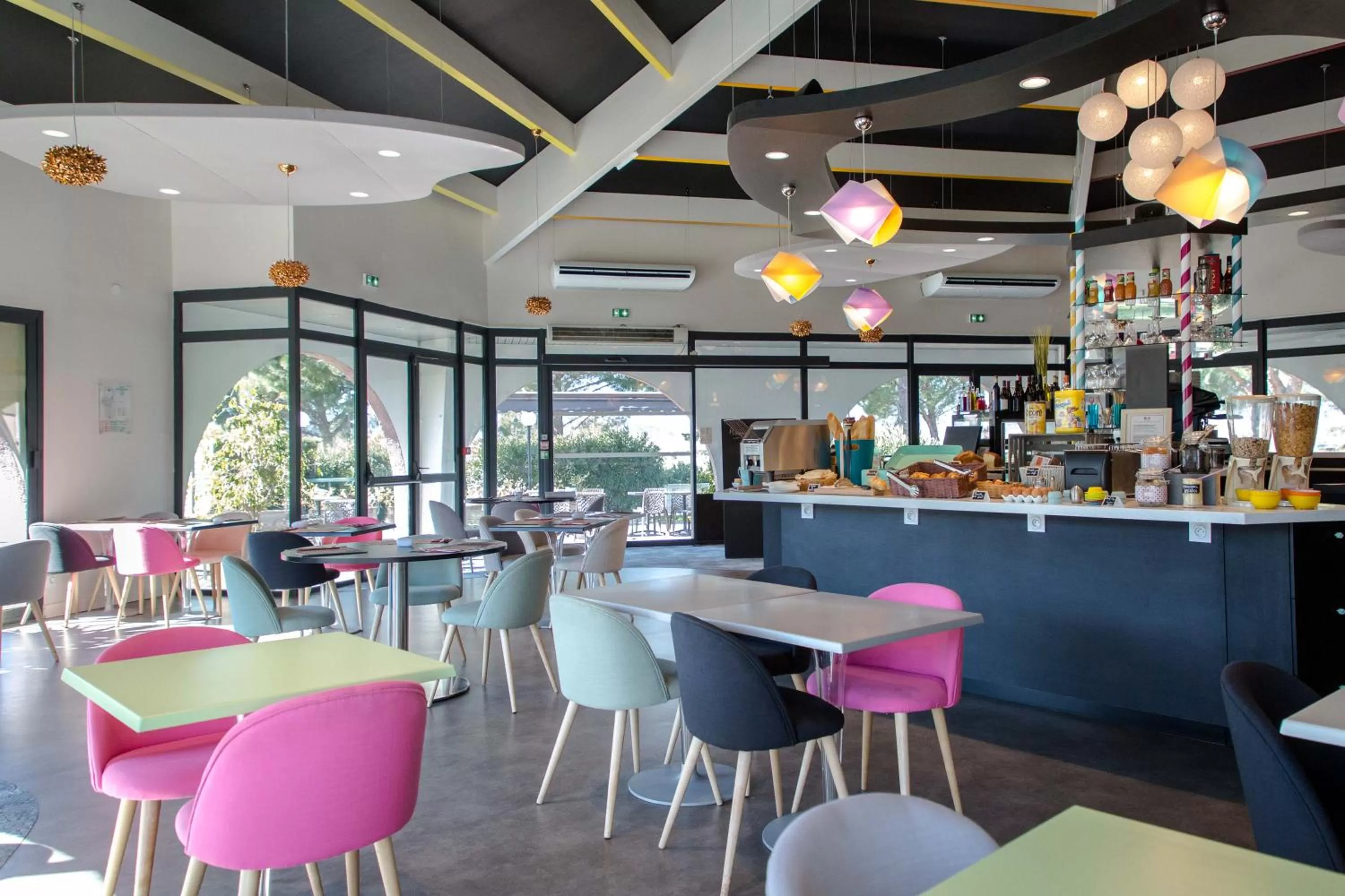 Restaurant/places to eat in ibis Styles Fréjus St Raphael
