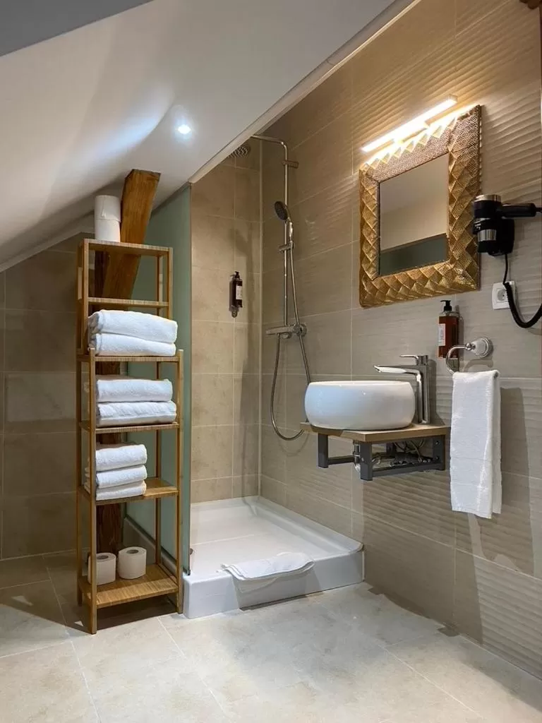 Bathroom in Nikolas Haus Central Location with Free Parking