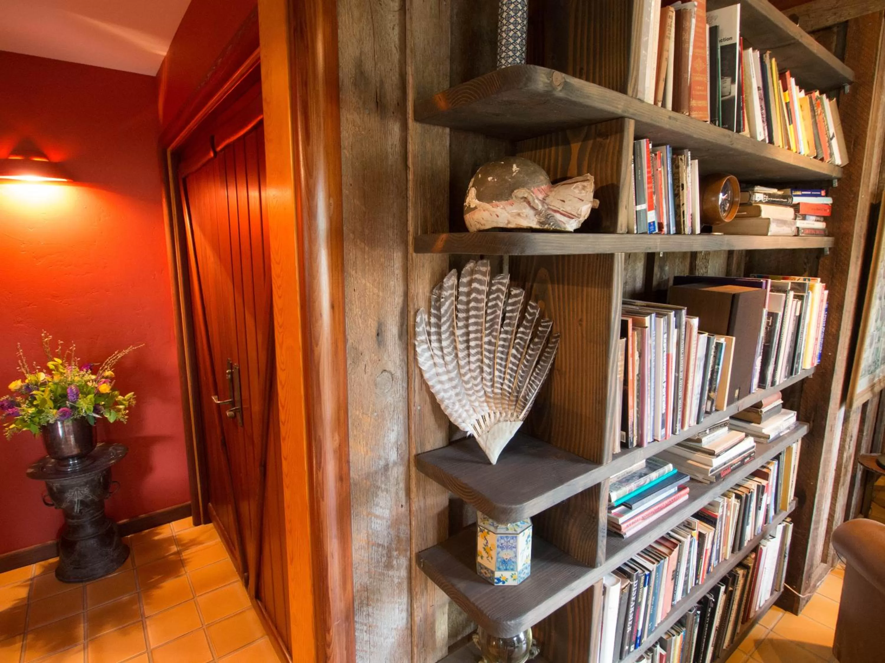 Decorative detail in Inn Paradiso