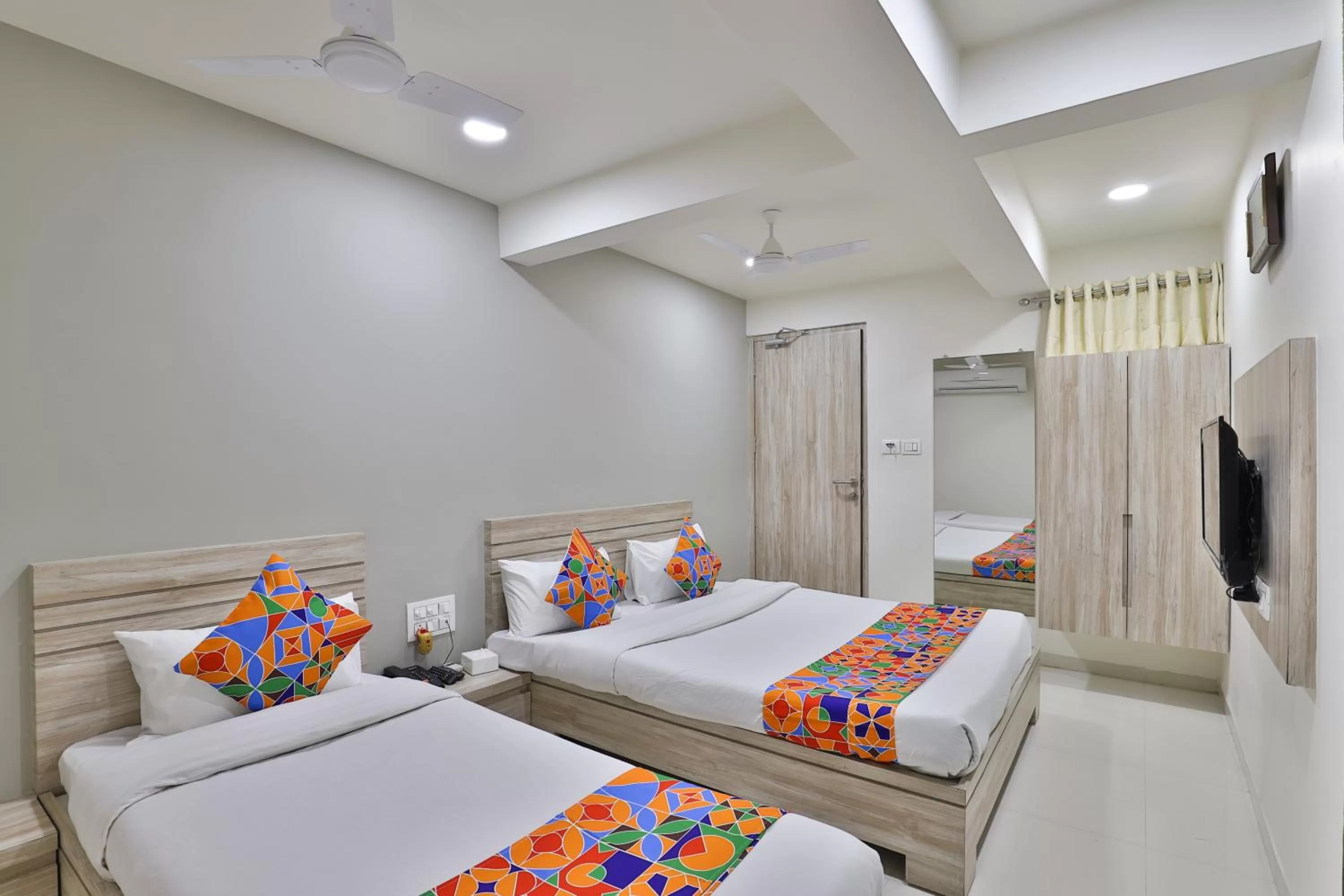 Bed in Hotel Nice RAILWAY STATION