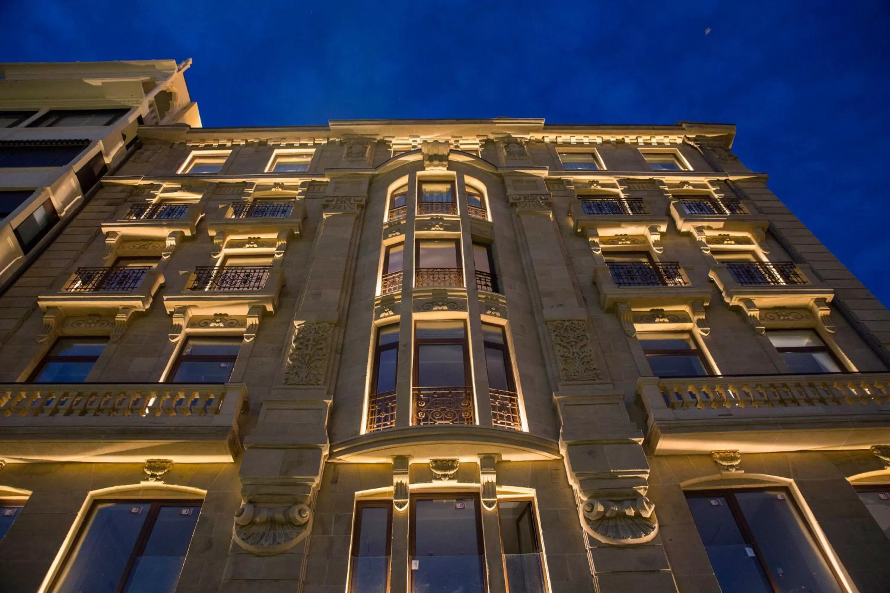 Facade/entrance in Lasala Plaza Hotel - Adults Only