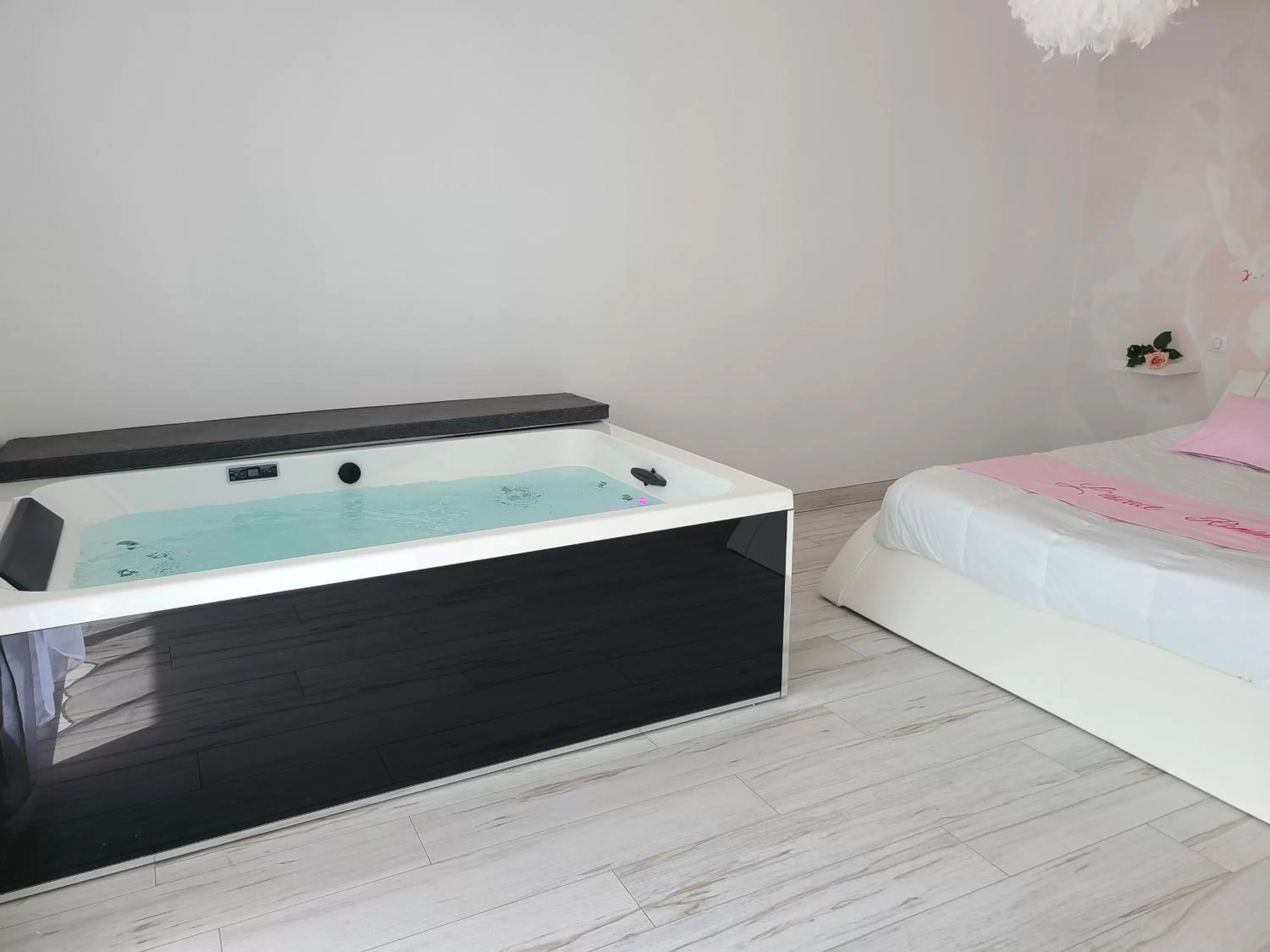 Bed in L'escale Romanesque