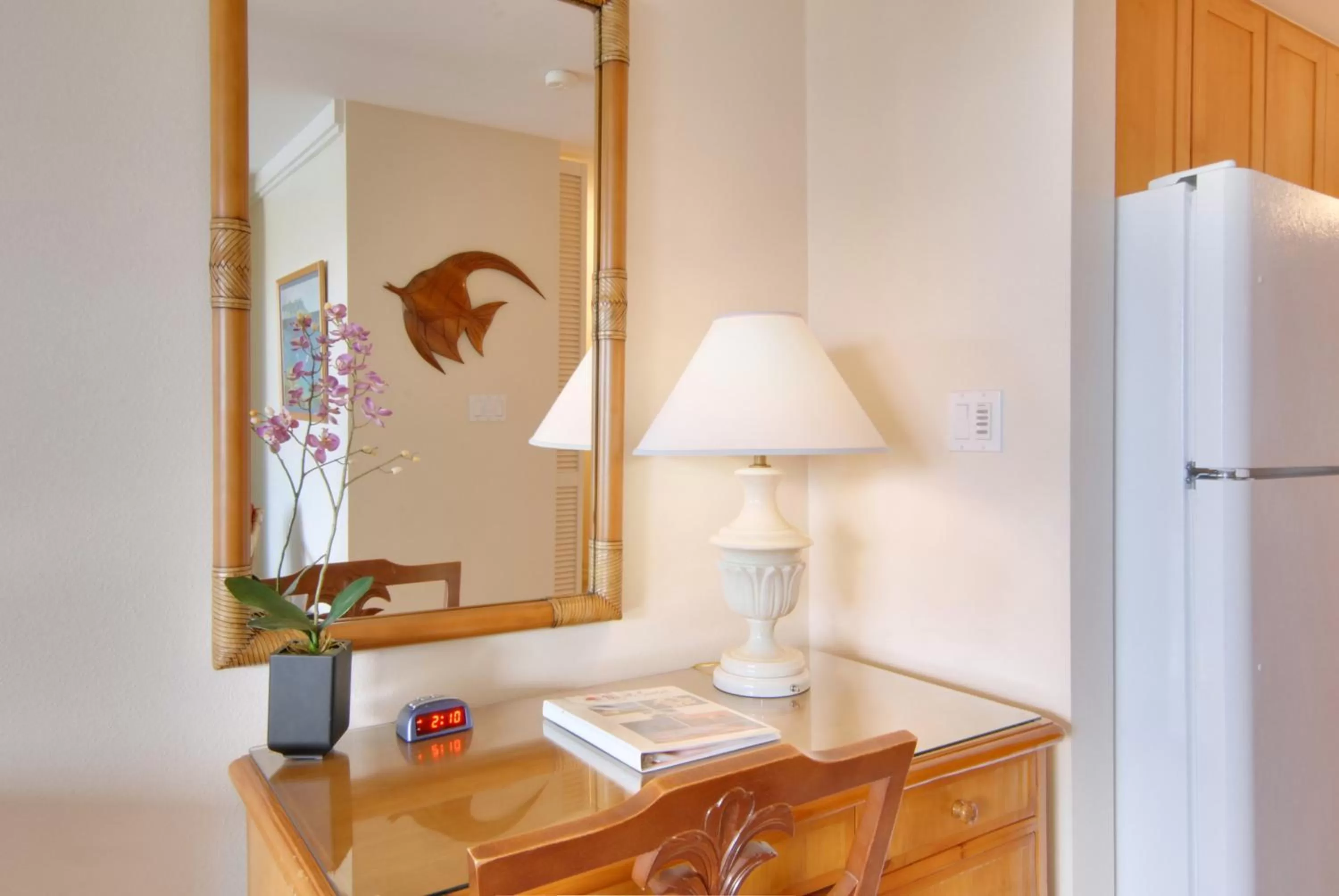 Bedroom in Napili Sunset Beach Front Resort