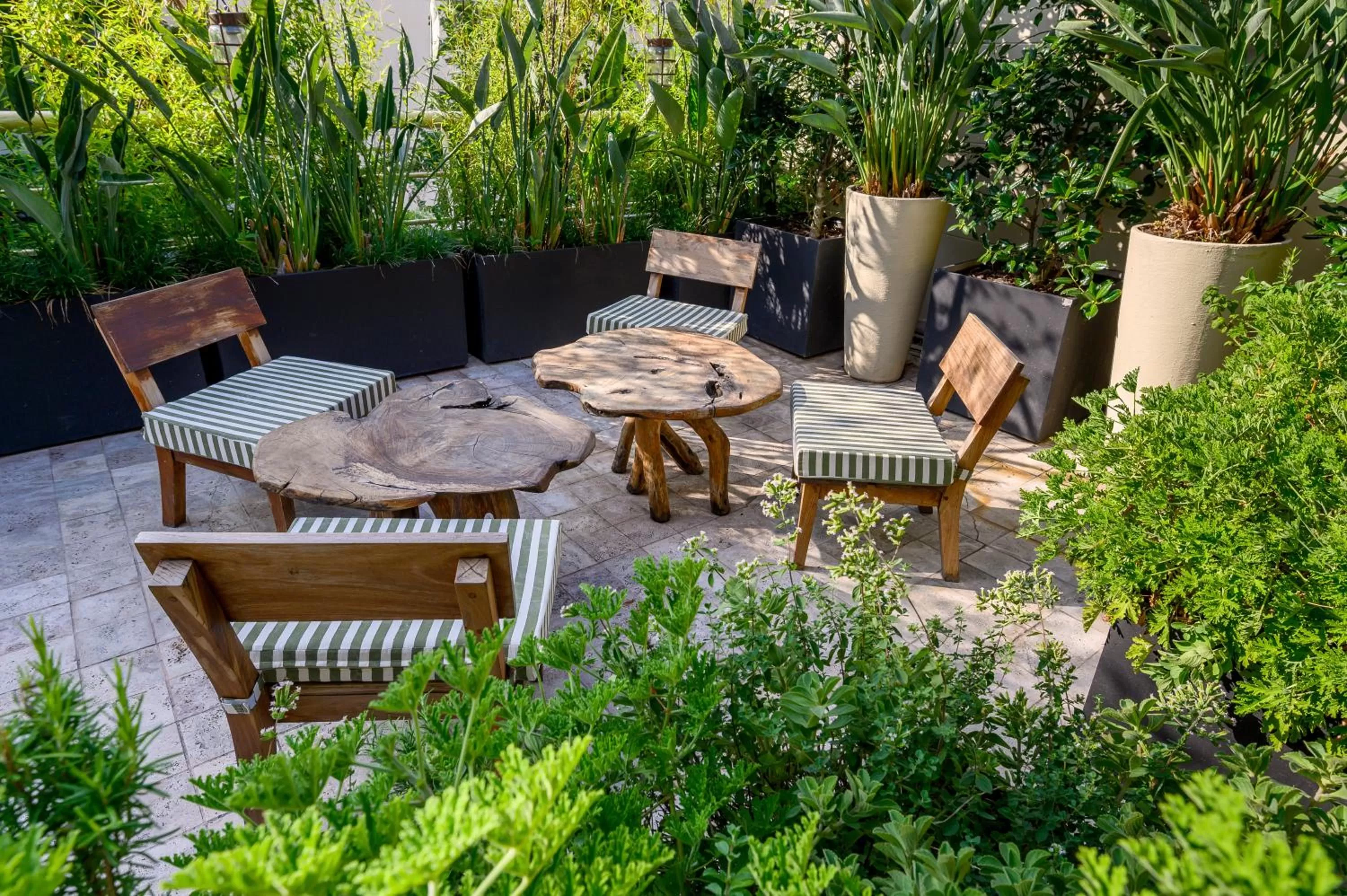 Property building in Hub Porteño