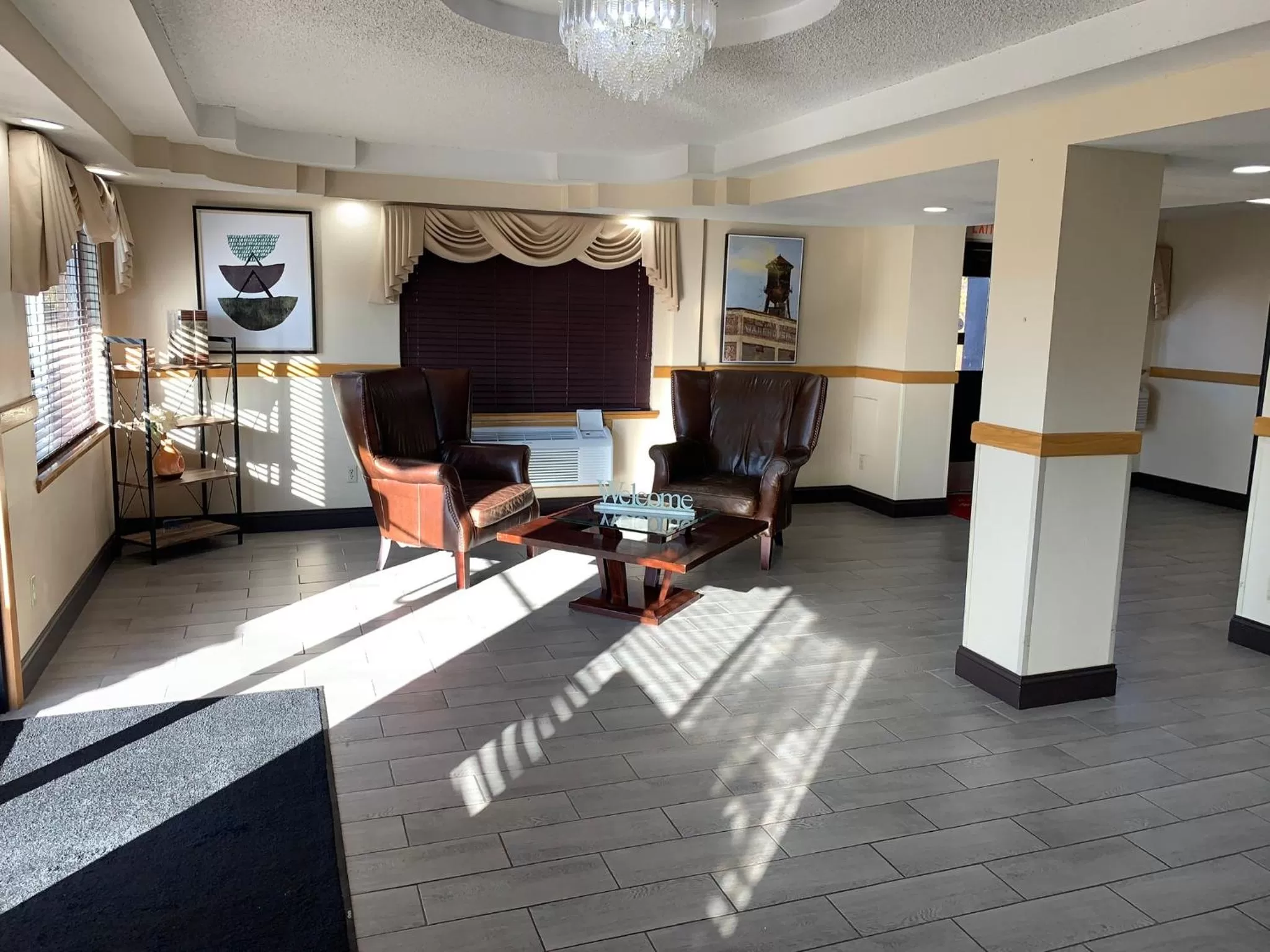 Econo Lodge Inn & Suites Clinton