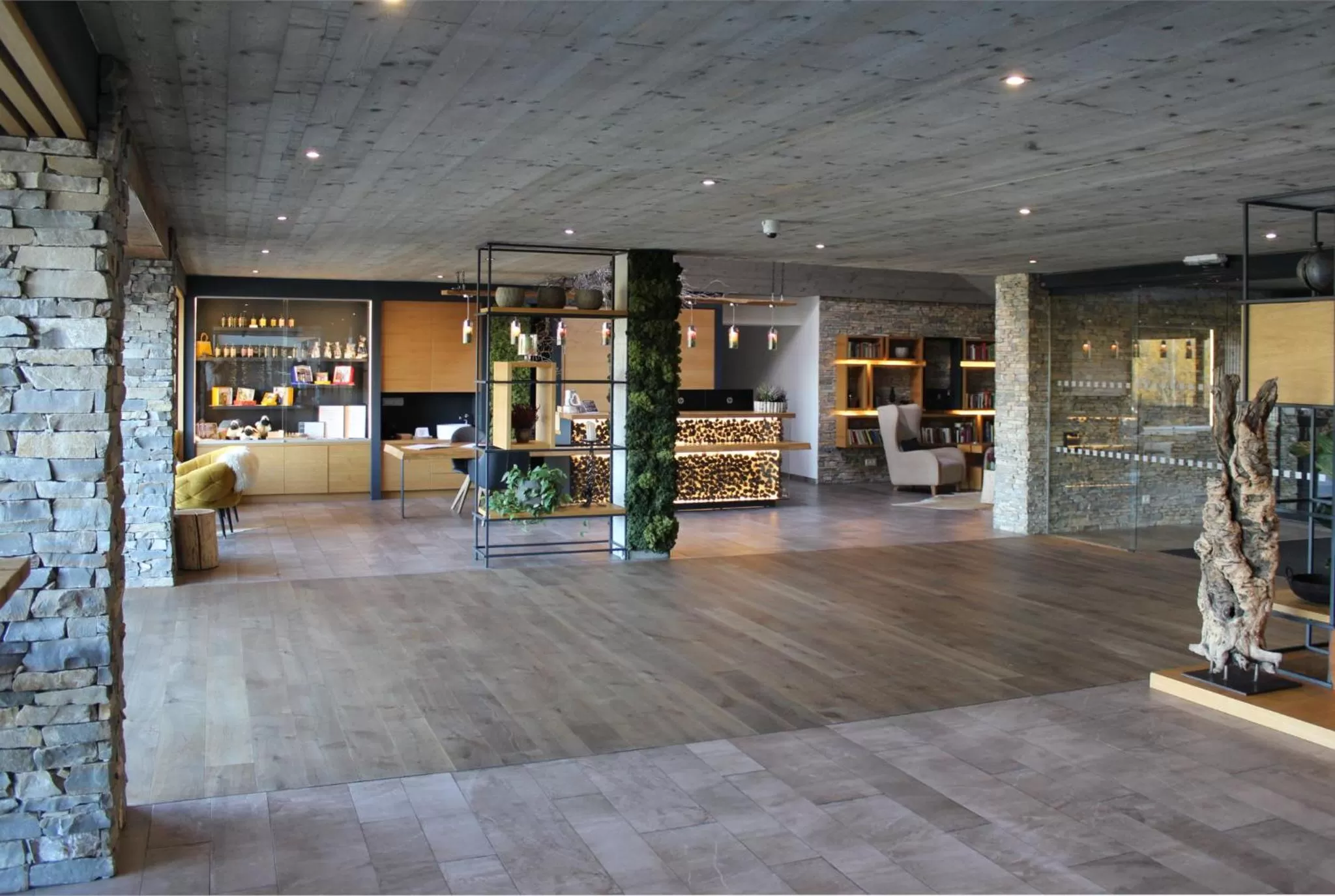 Lobby or reception in ENDEMIT Boutique Hotel & Spa