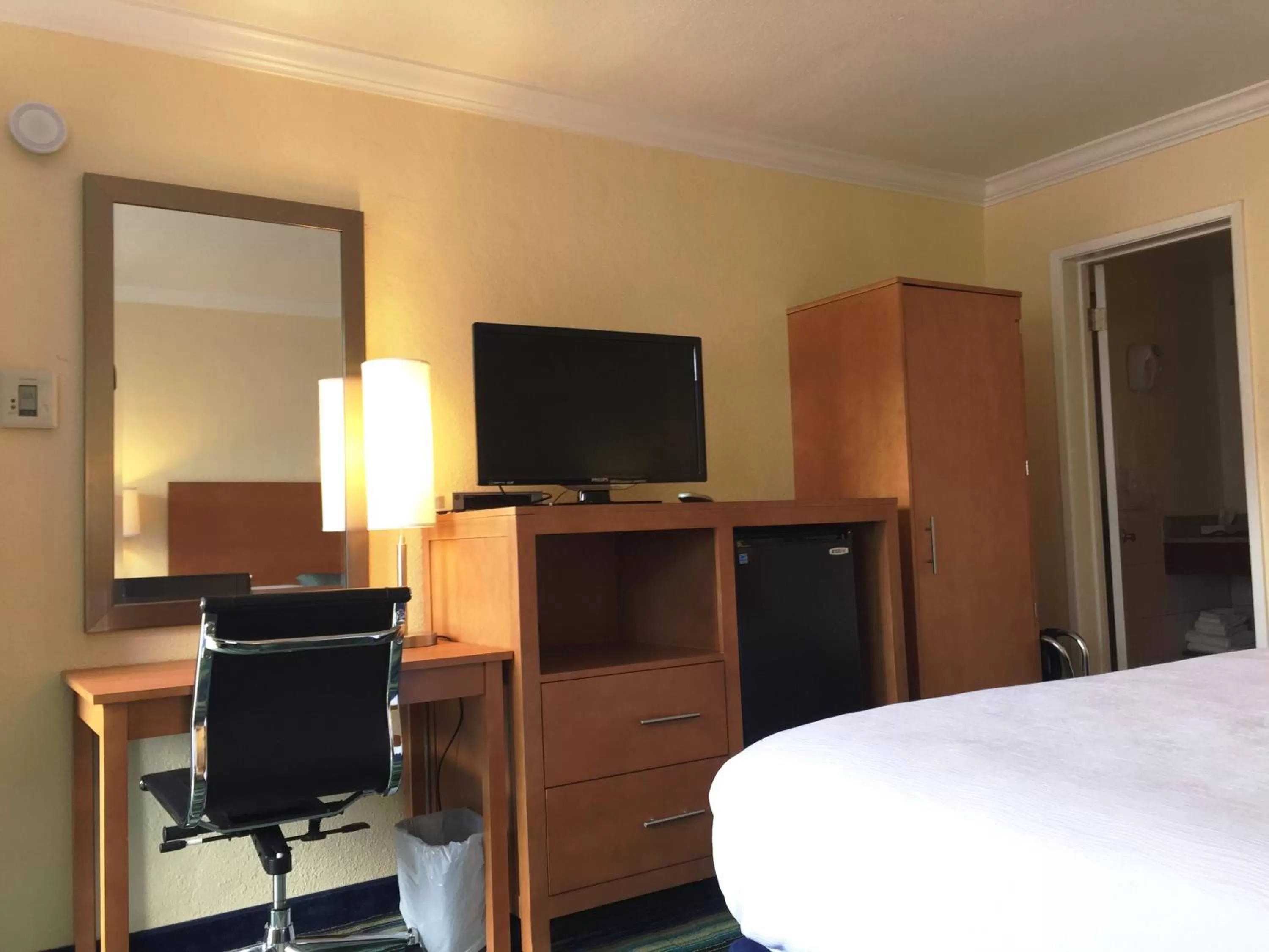 Decorative detail, Bed in Surf Motel