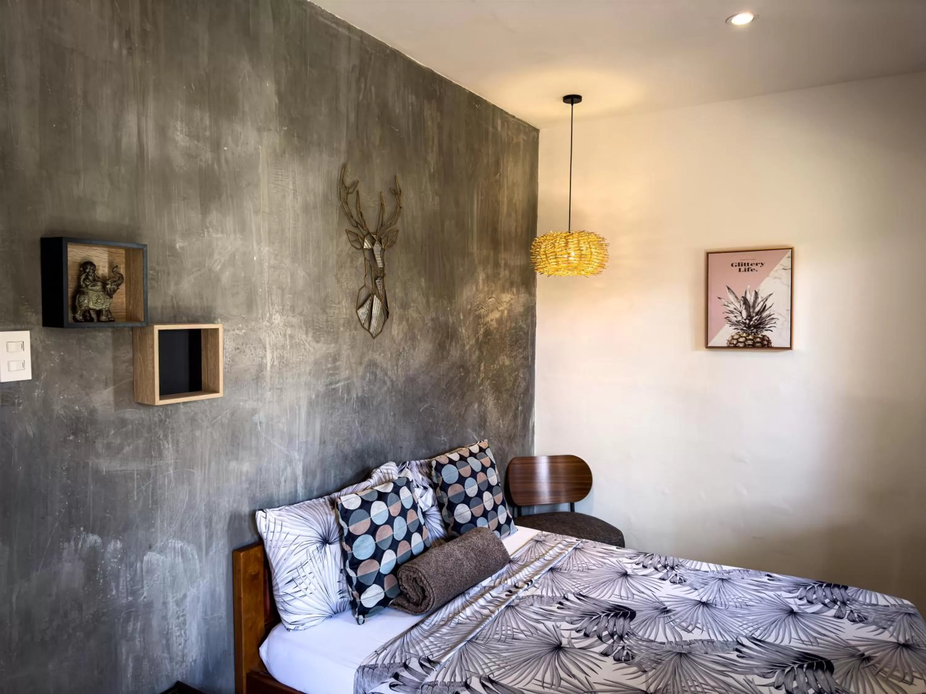 Photo of the whole room, Bed in Alona Pawikan