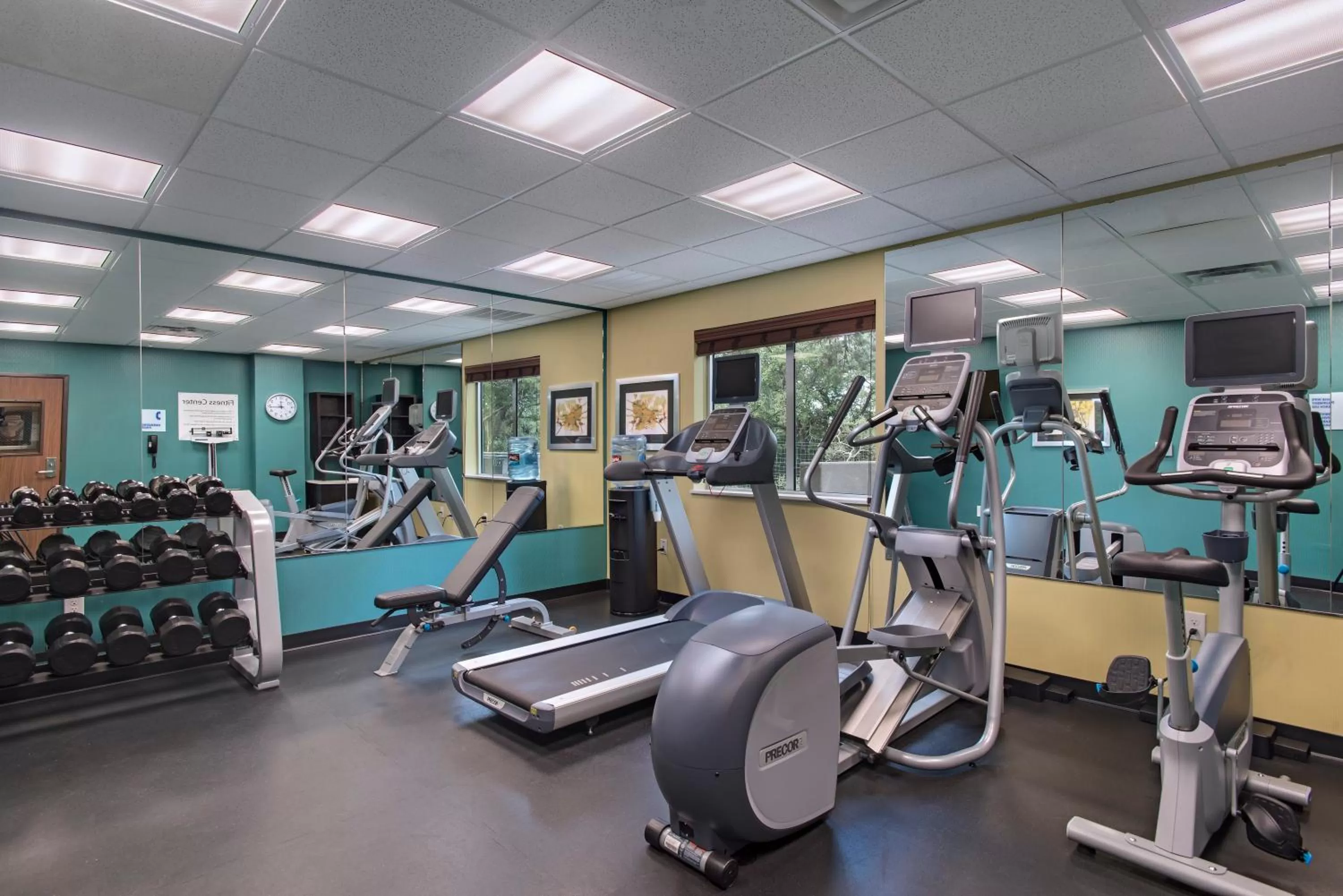 Fitness centre/facilities in Holiday Inn Express & Suites Austin NW - Four Points by IHG