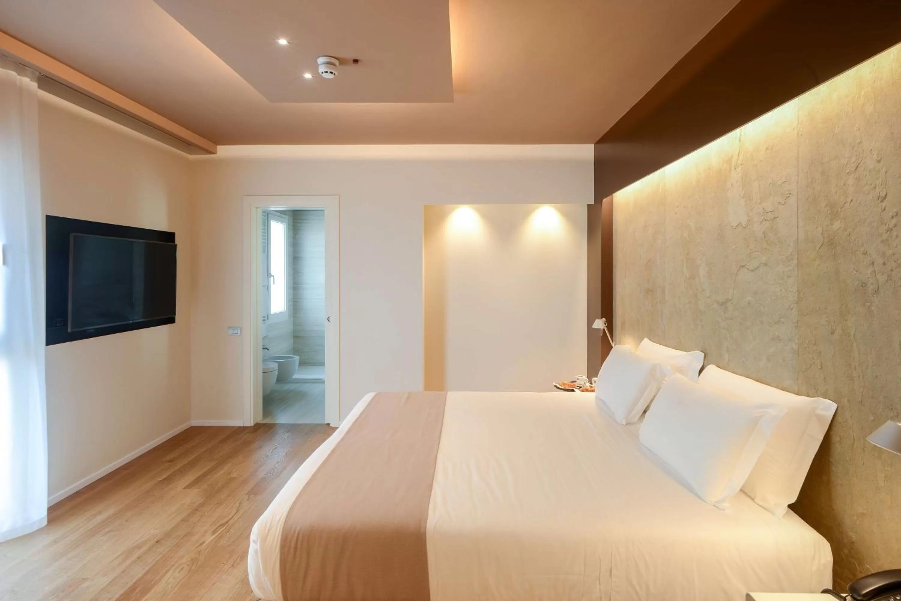 Photo of the whole room, Bed in Best Western Plus Hotel Bologna