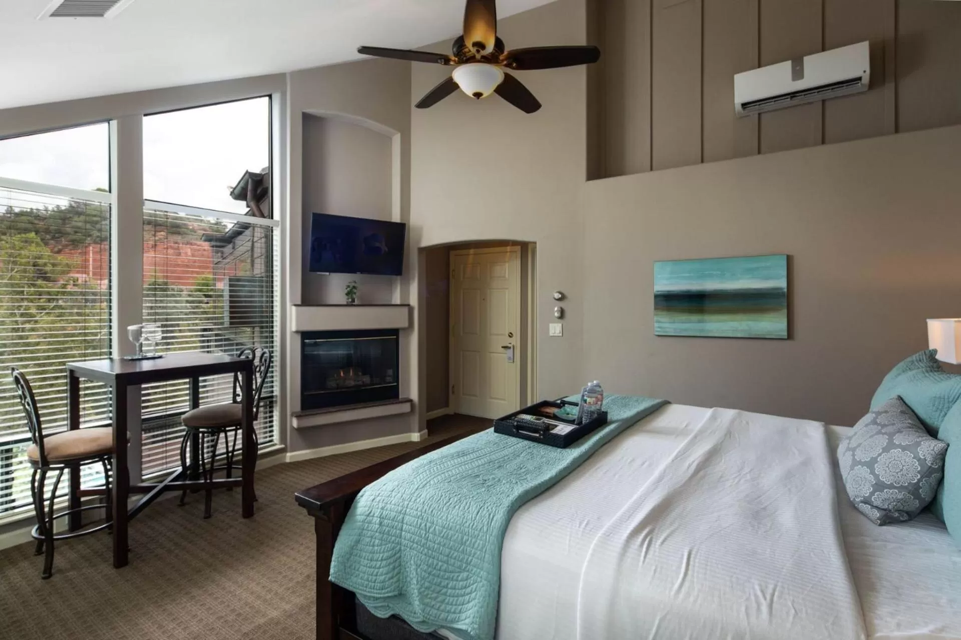 Bed in Inn Above Oak Creek Sedona