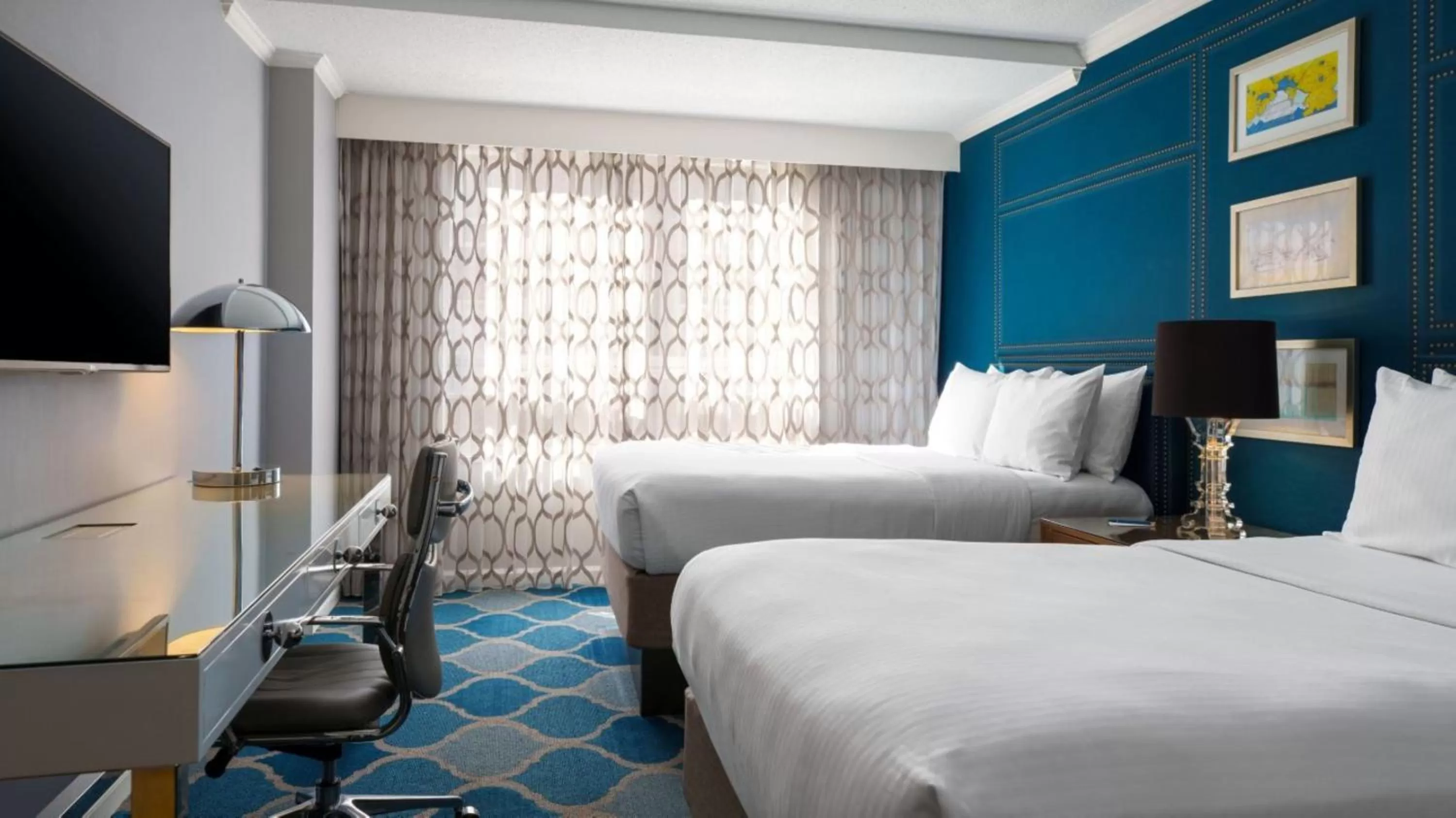 Bed in The Ven at Embassy Row, Washington, D.C., a Tribute Portfolio Hotel