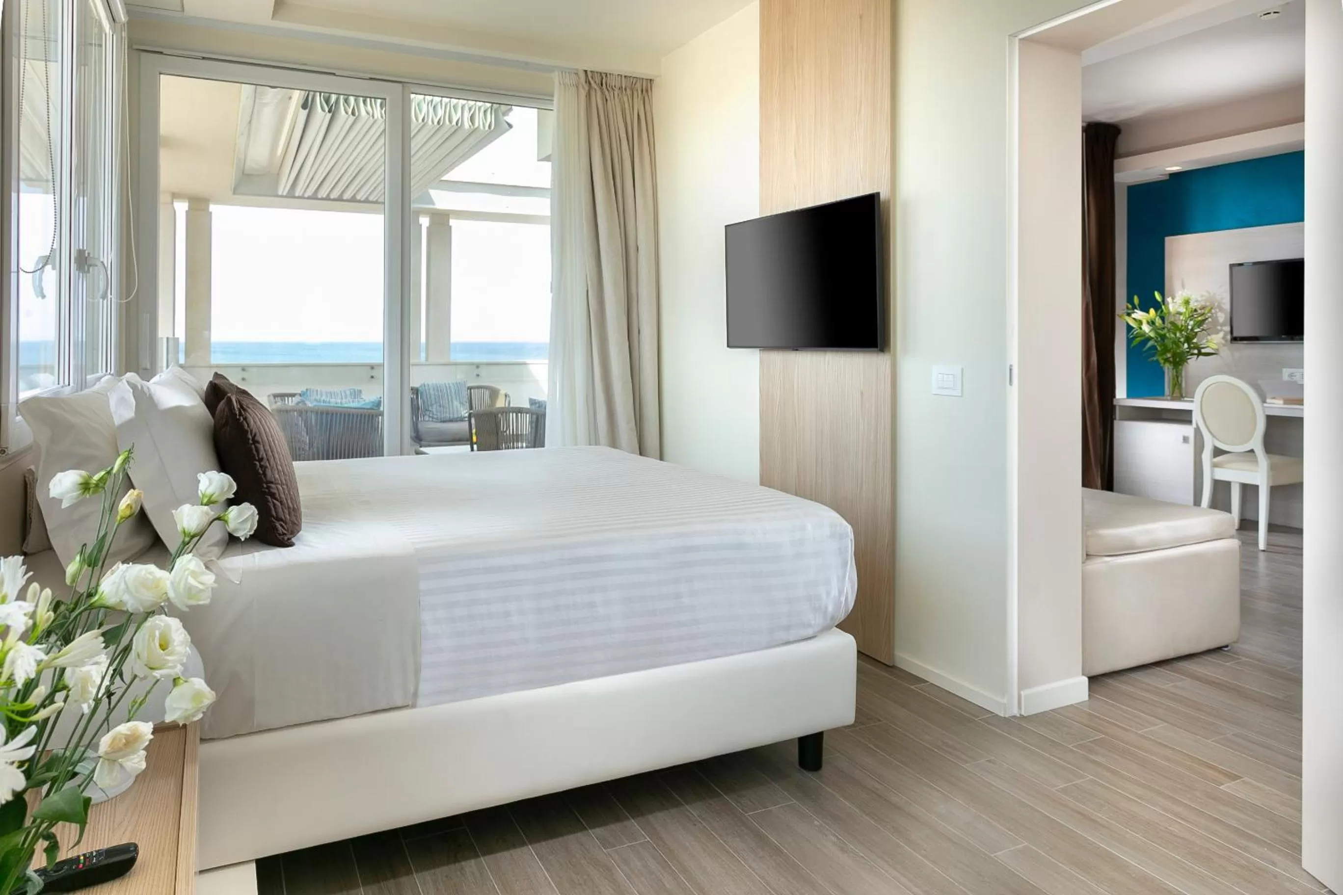 Bedroom, Bed in Hotel Ambasciatori