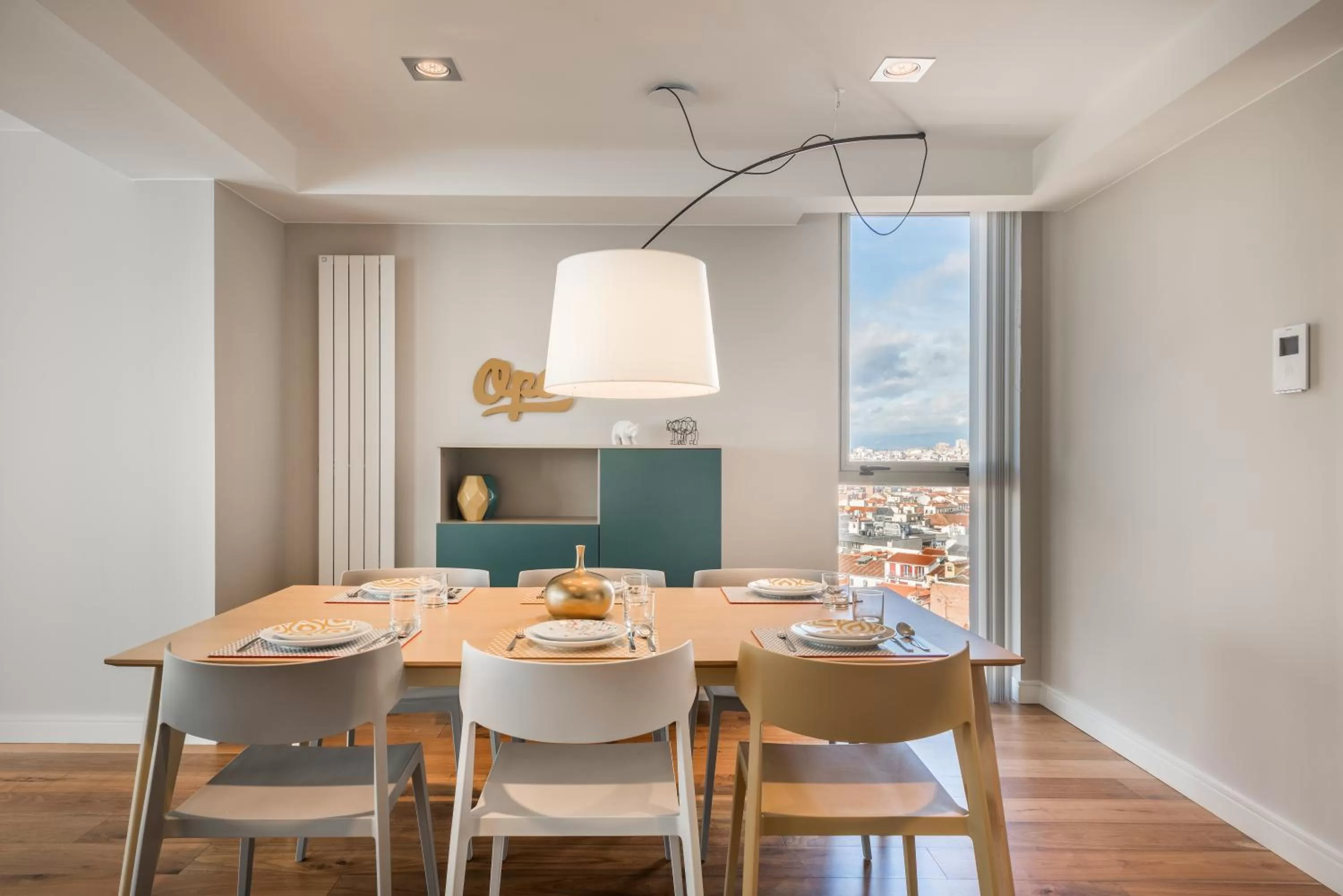 Dining area in Gran View Apartments
