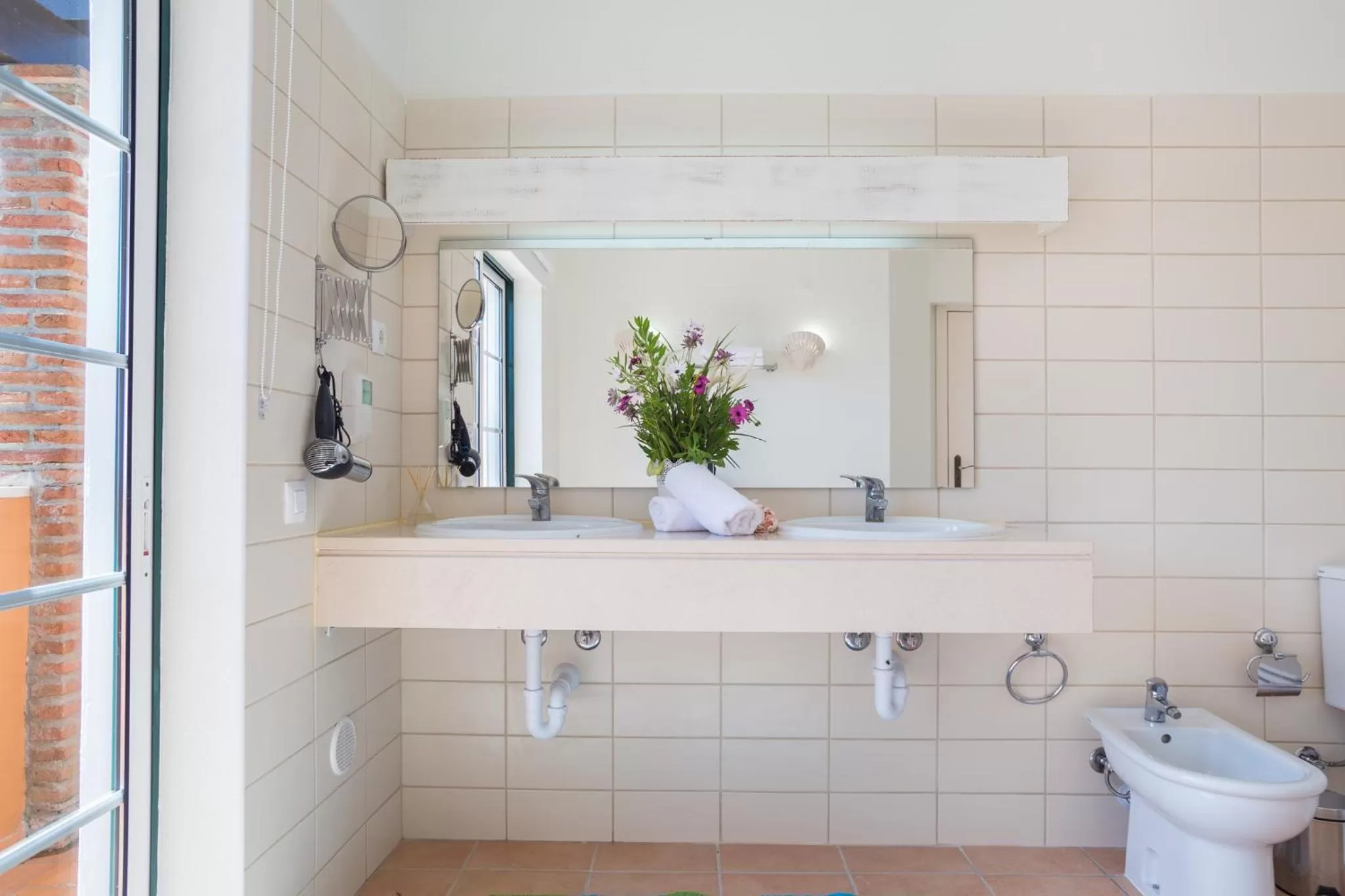 Bathroom in Colina da Lapa & Villas