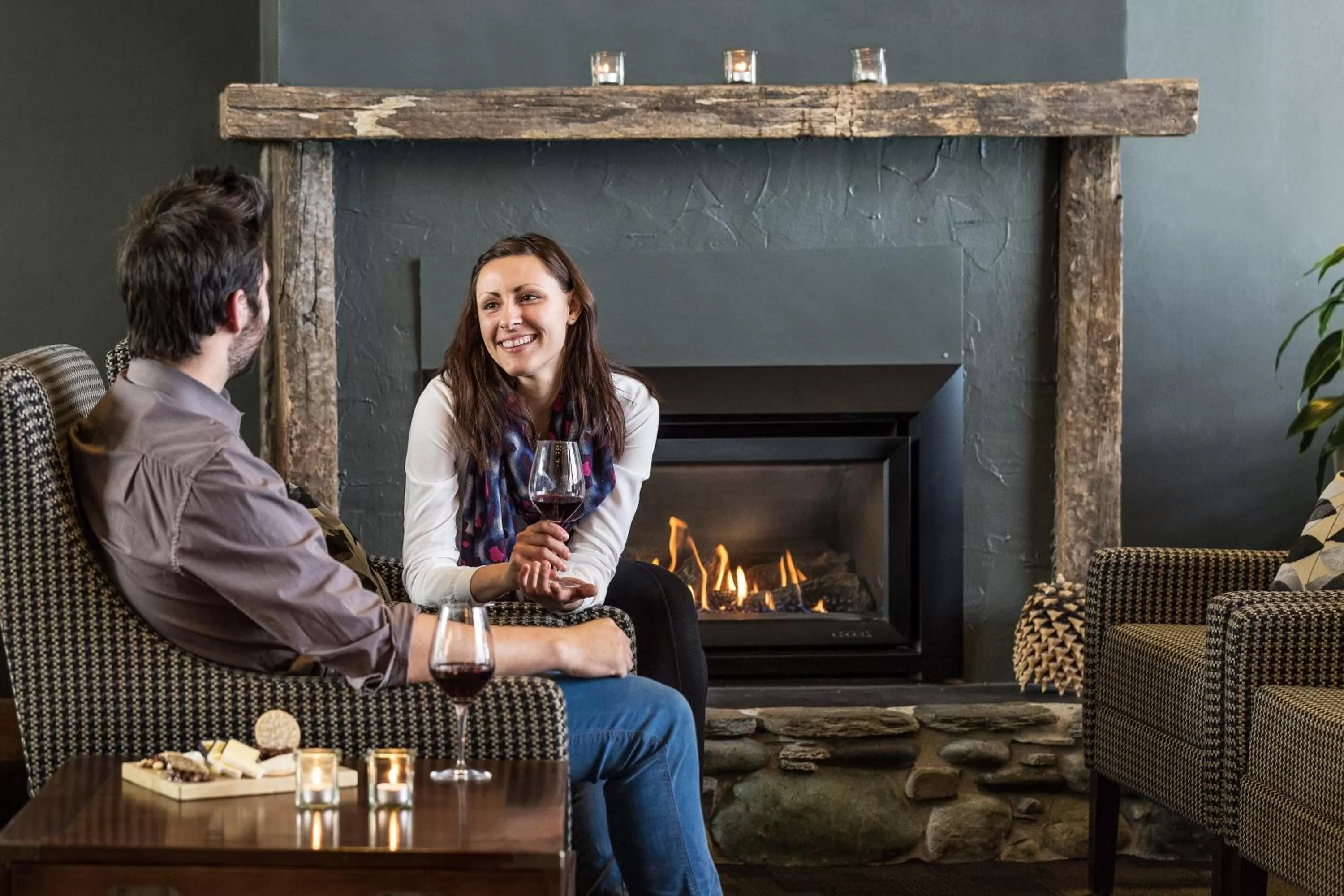 Lounge or bar in Mercure Queenstown Resort