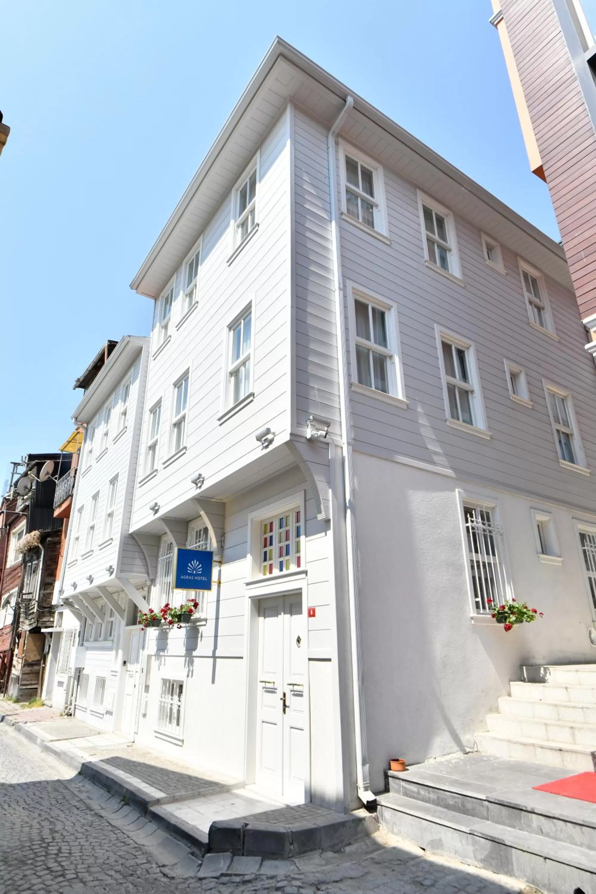 Property building in Agras Istanbul