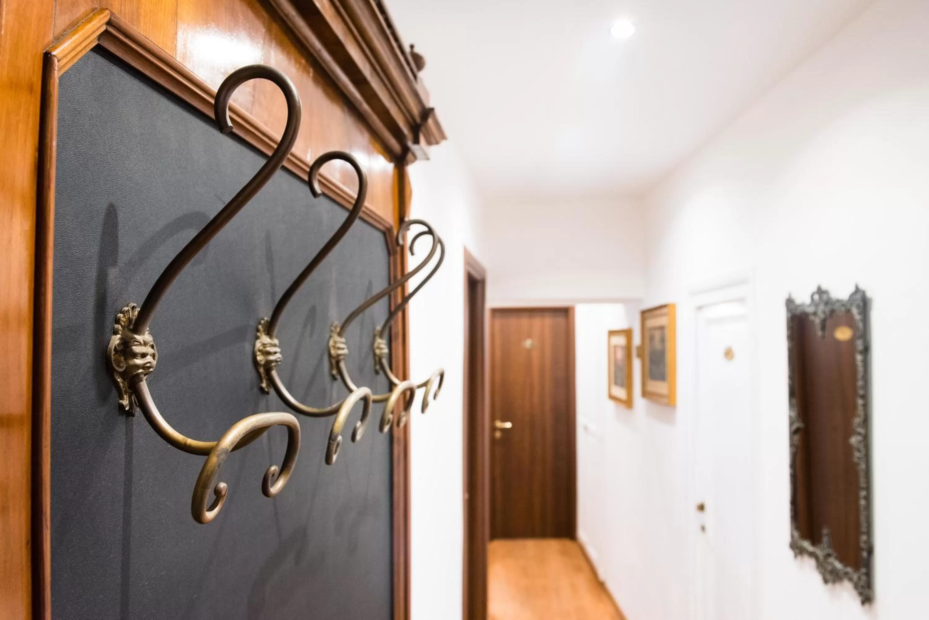 Decorative detail in Domus Popolo