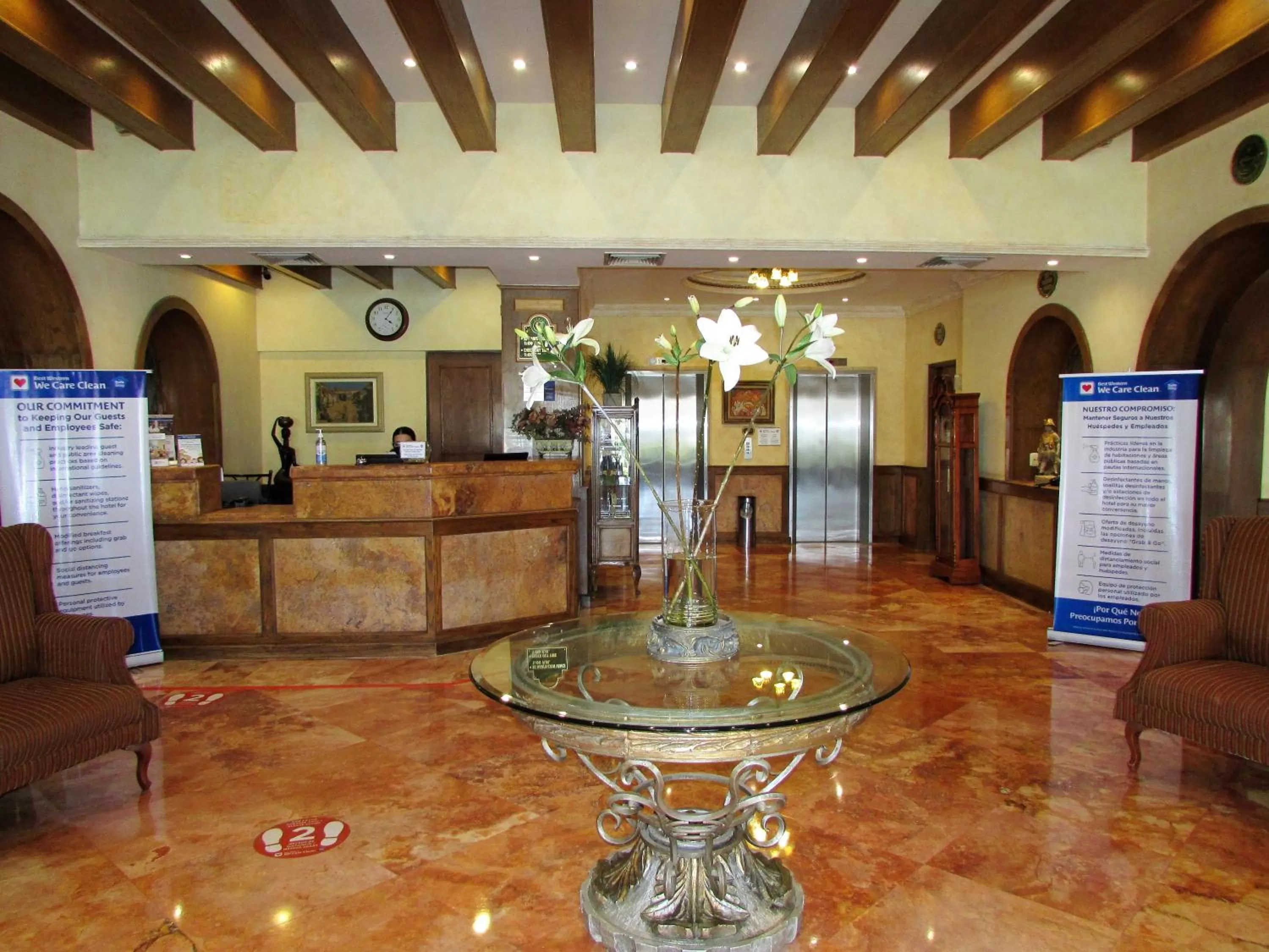 Lobby or reception in Best Western Hotel Posada Del Rio Express