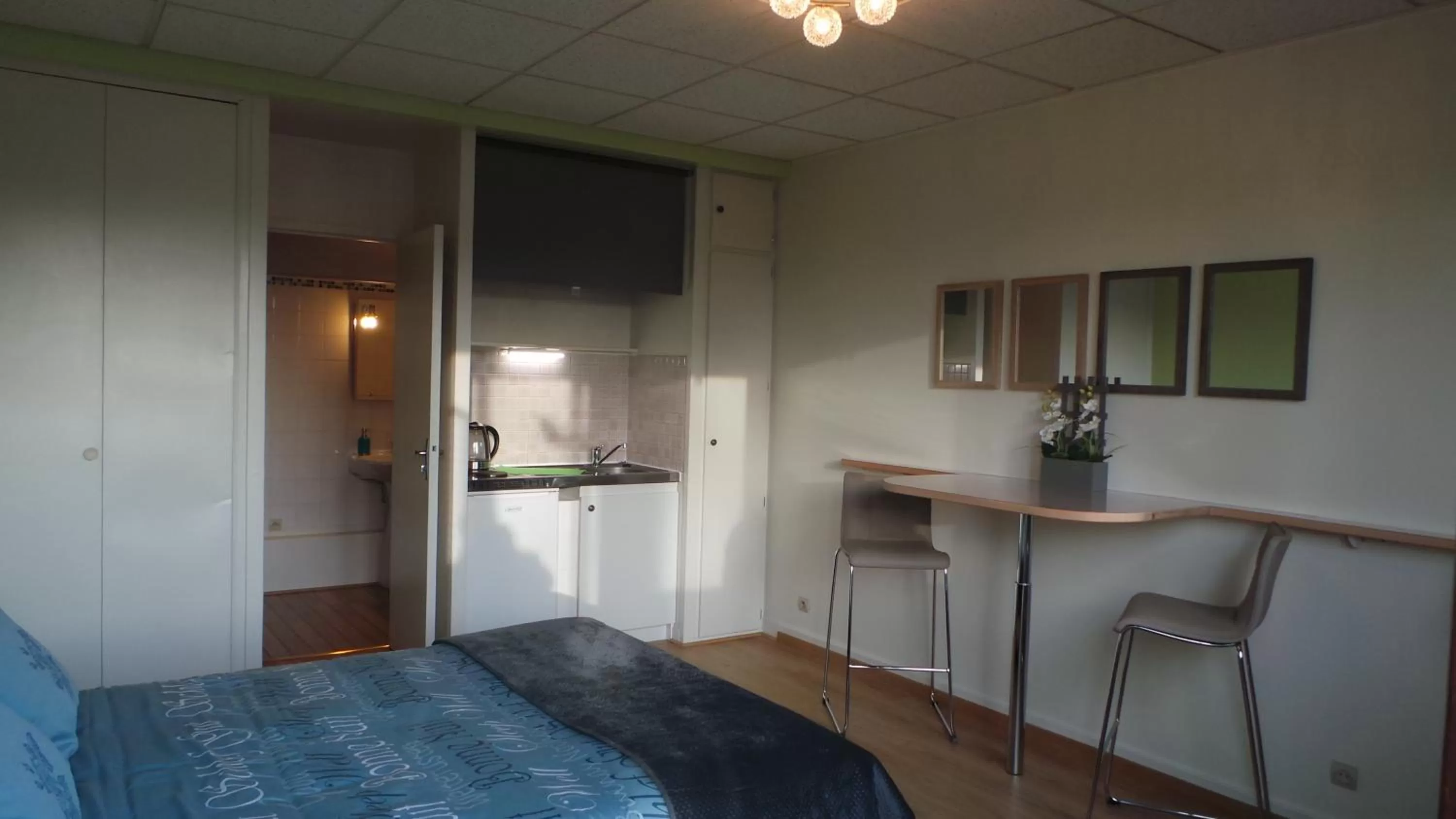 Property building, Bed in Studios étape du Lac