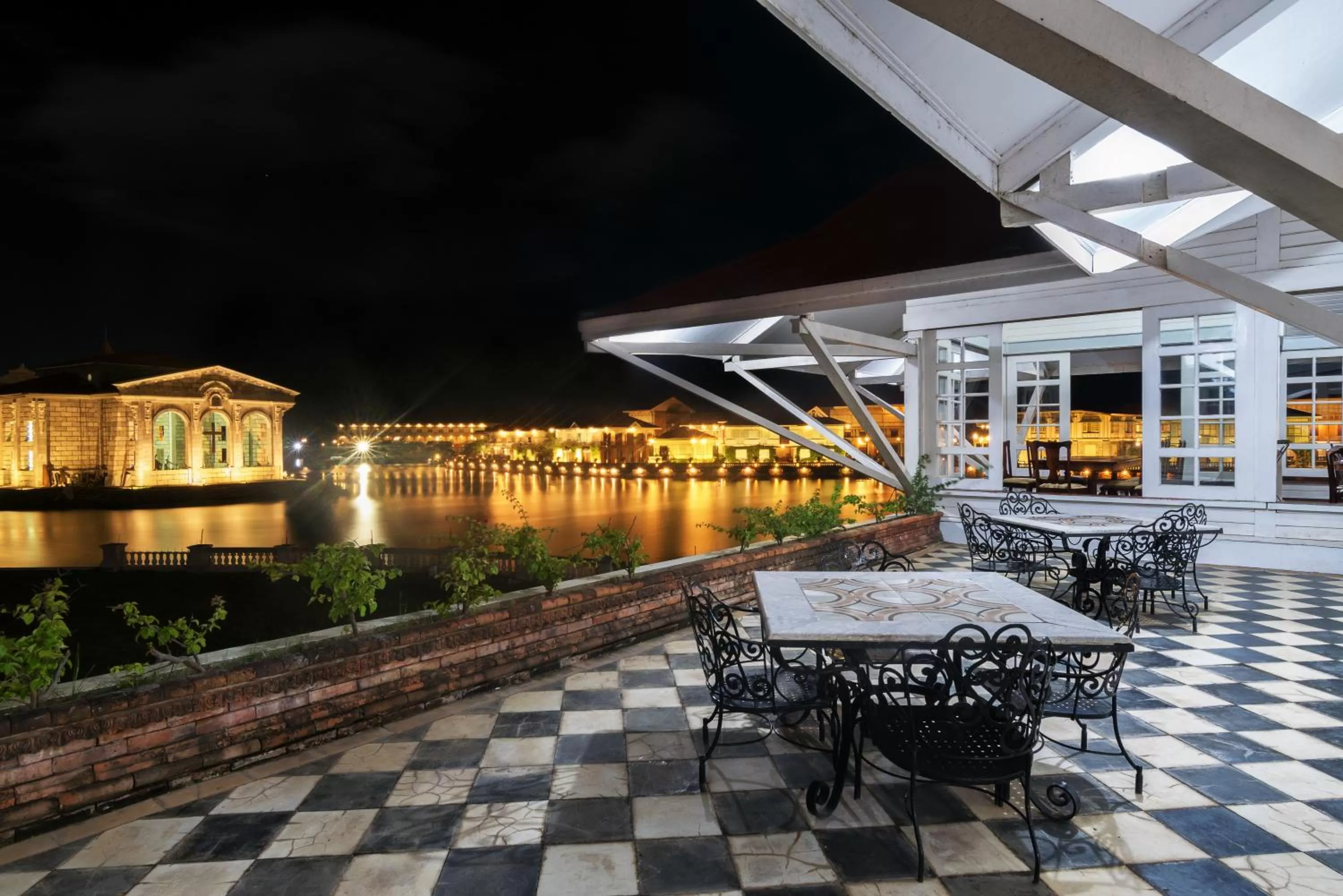 Balcony/Terrace, Swimming Pool in Las Casas Filipinas de Acuzar