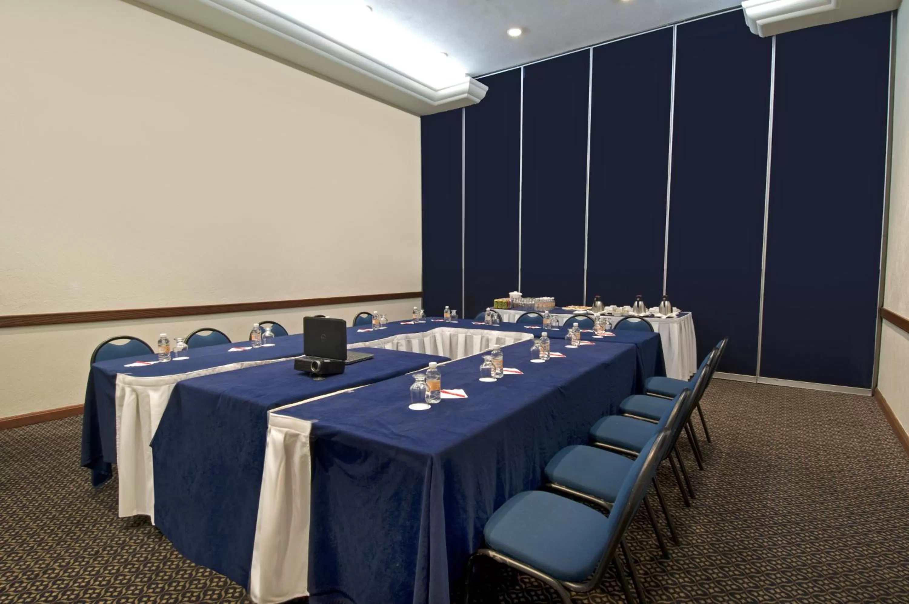 Meeting/conference room in Fiesta Inn Express Chihuahua