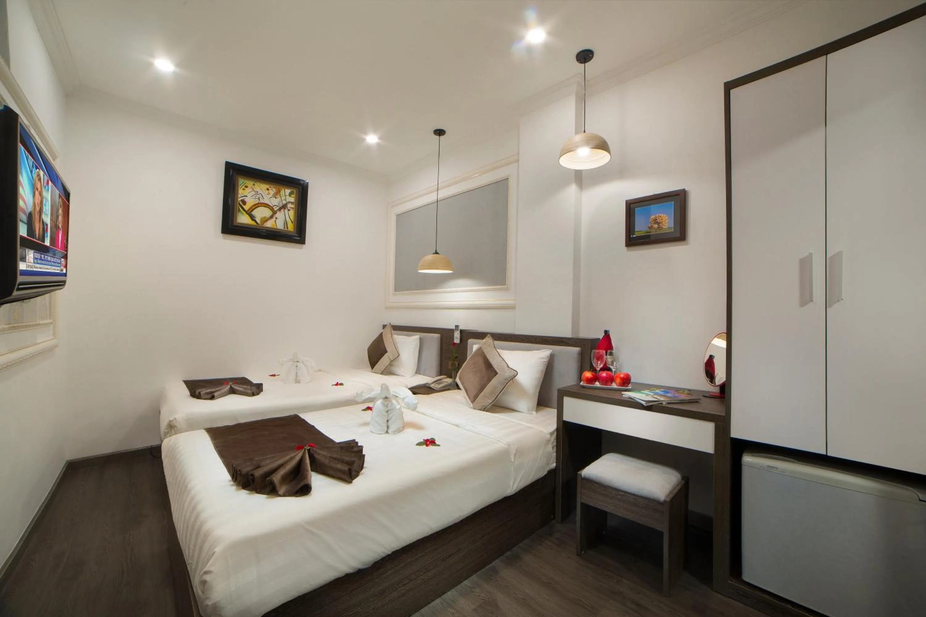 Bed in Galliot Central Hotel