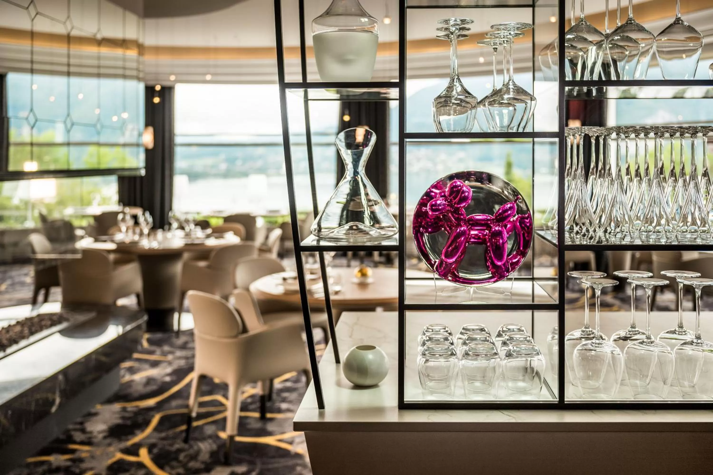 Restaurant/places to eat in Les Trésoms Lake and Spa Resort