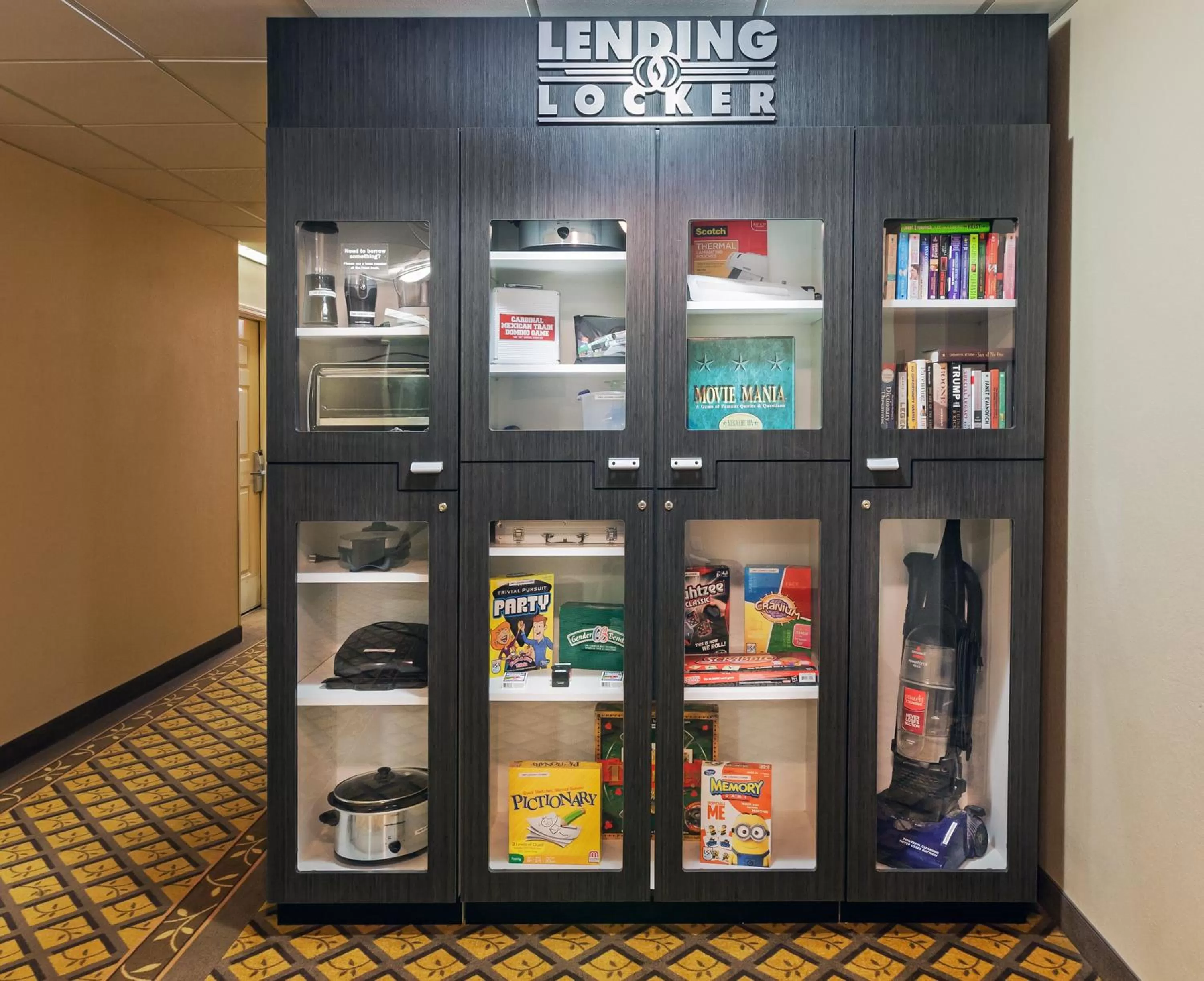Lobby or reception in Candlewood Suites Owasso by IHG