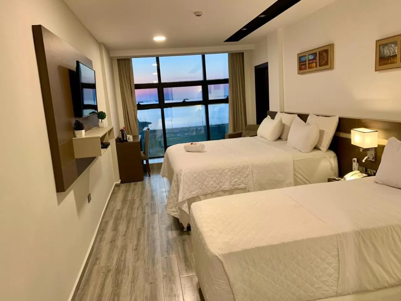 Superior Triple Room with Sea View in Hotel Sun