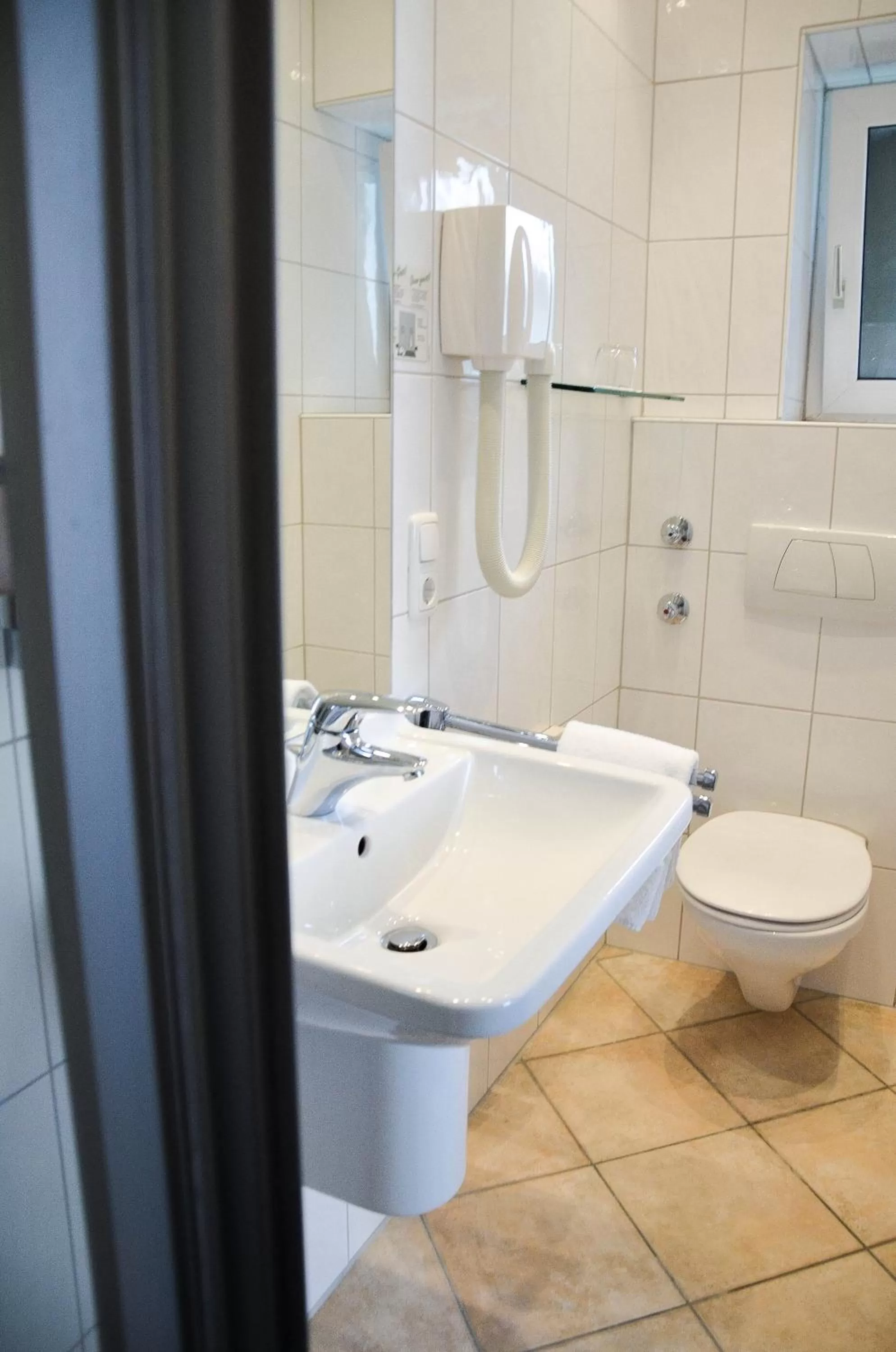 Toilet in Hotel Am Römerwall