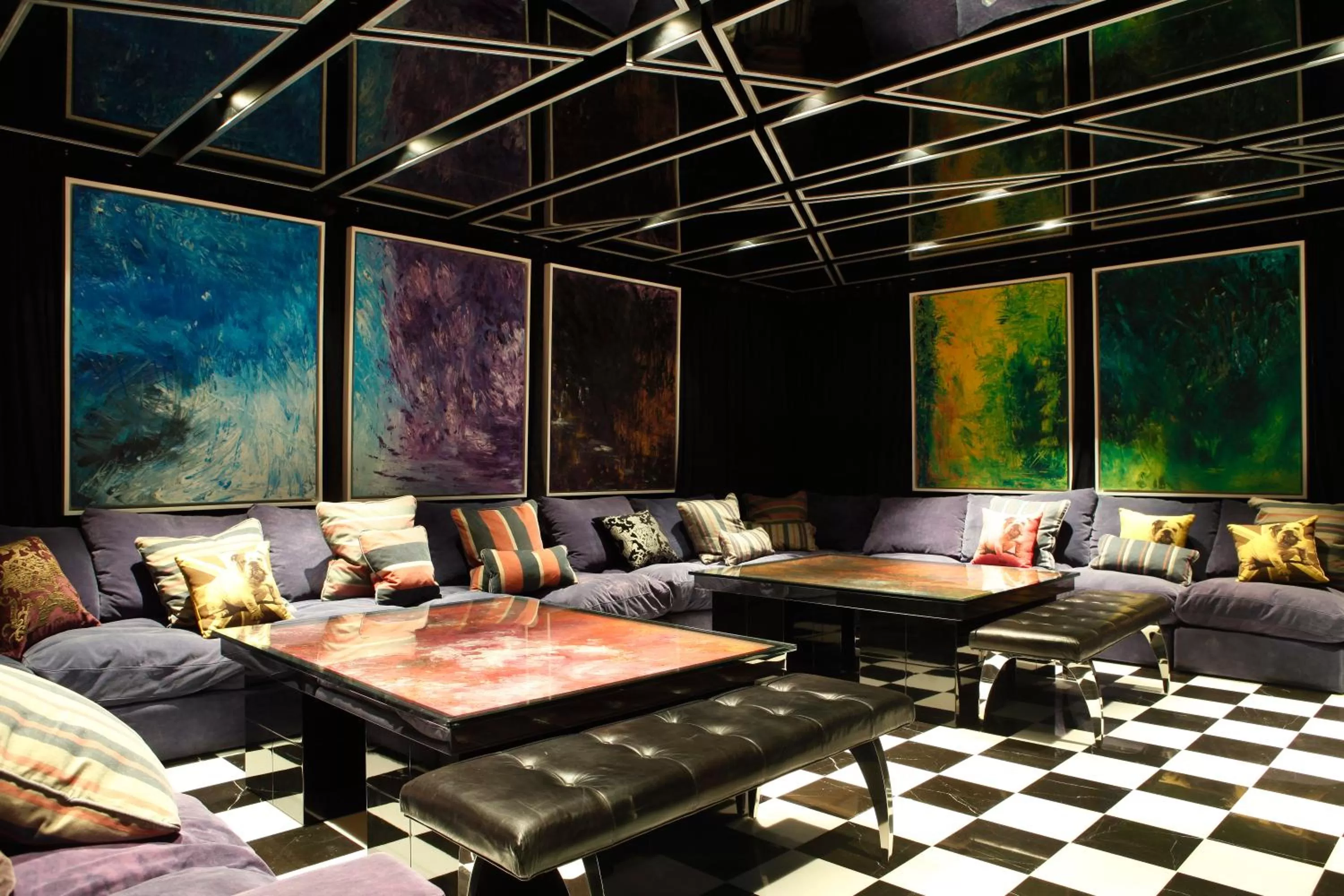 Seating area in Hotel Éclat Beijing