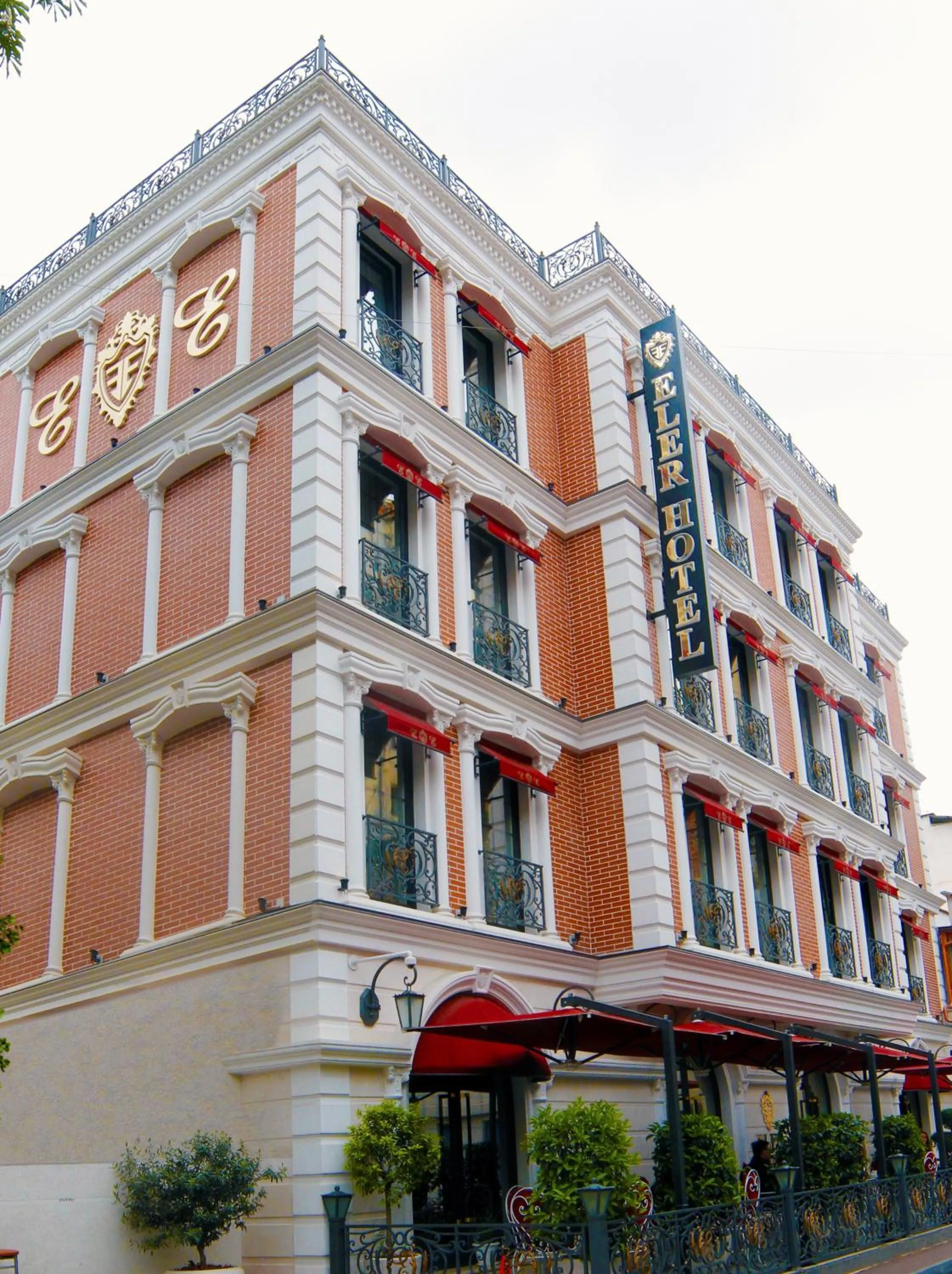 Property building in Eler Hotel