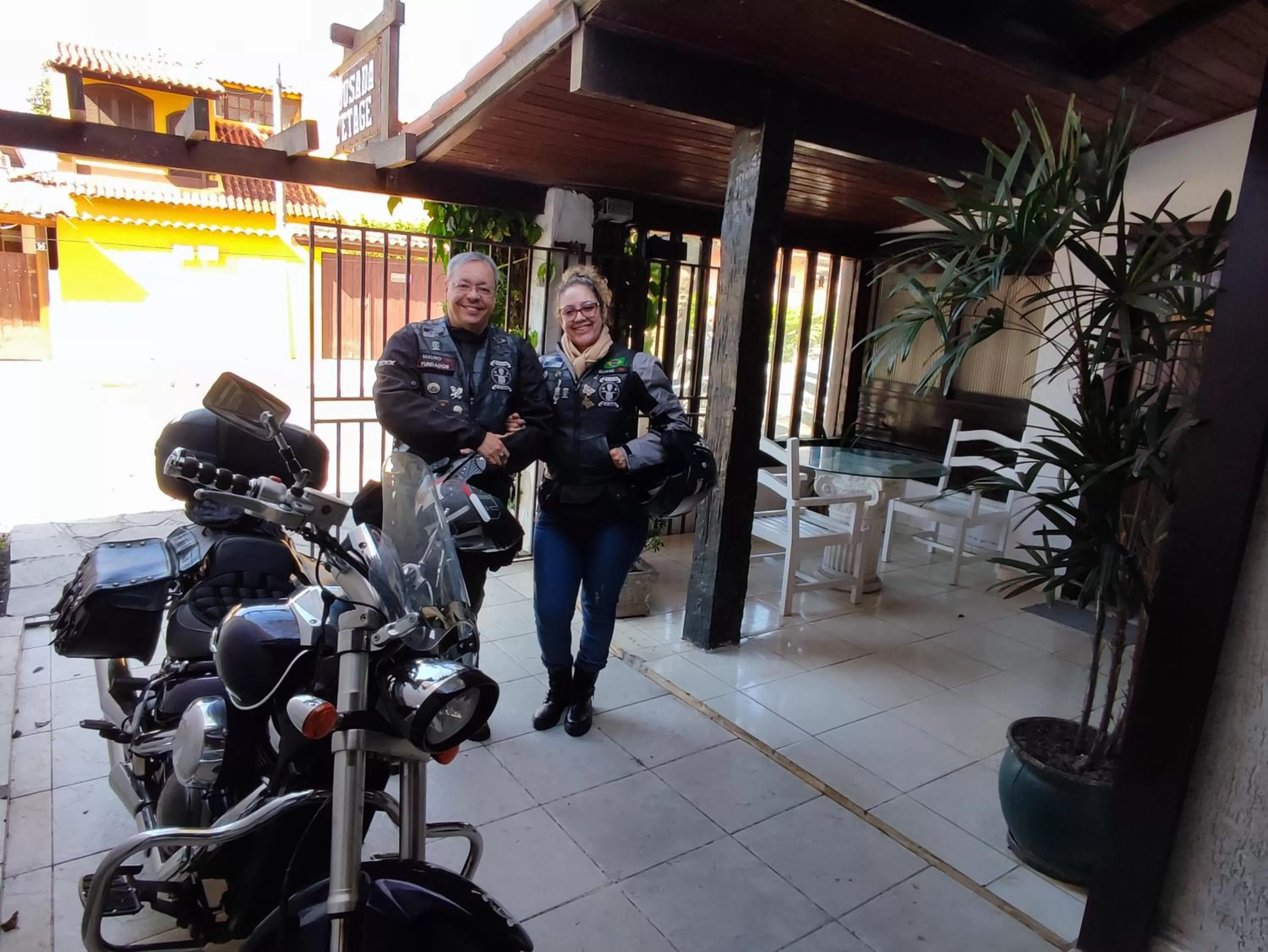 group of guests in Pousada L'étage