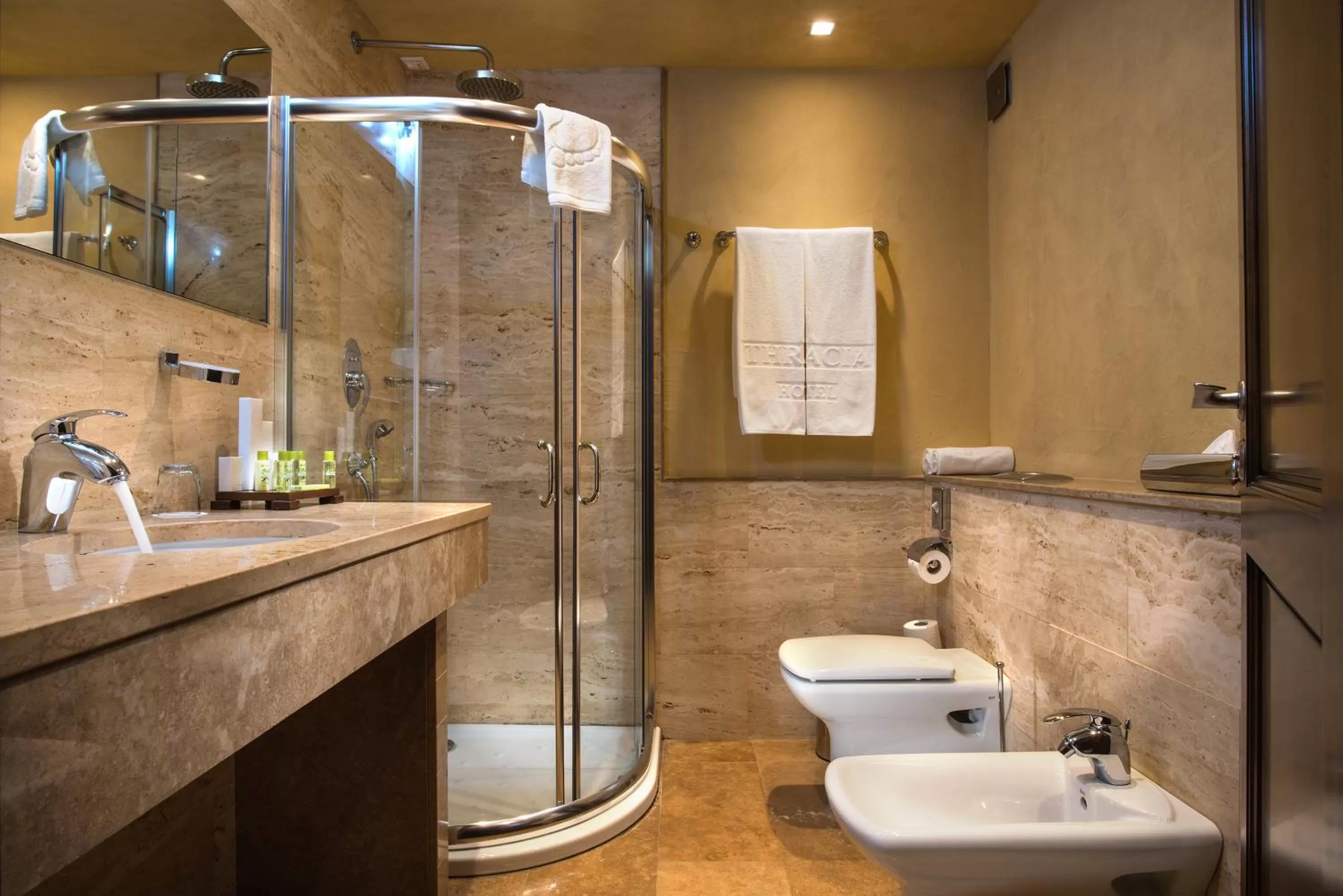 Bathroom in Rosslyn Thracia Hotel Sofia