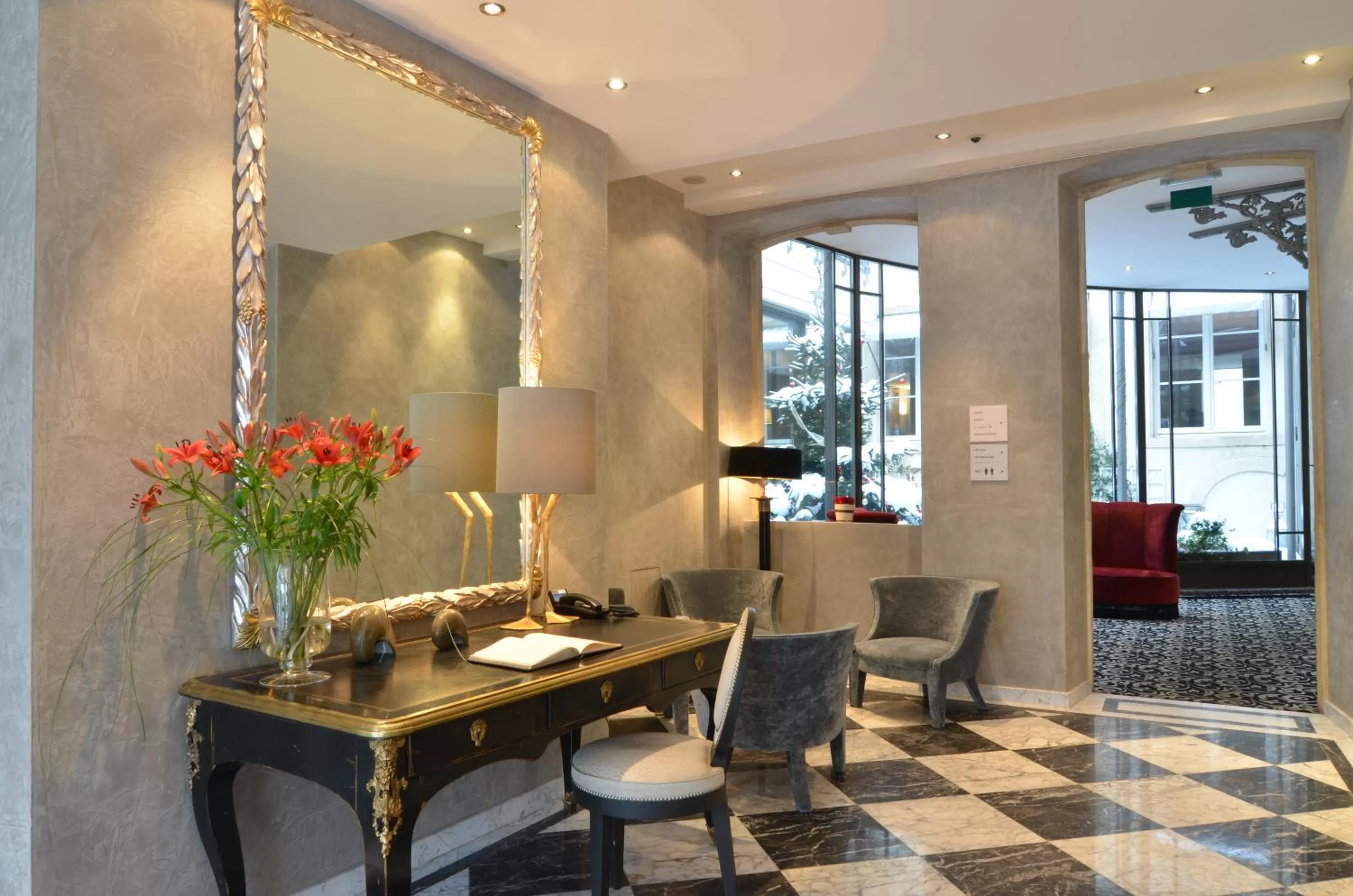 Place of worship in Hotel Le Place d'Armes - Relais & Châteaux