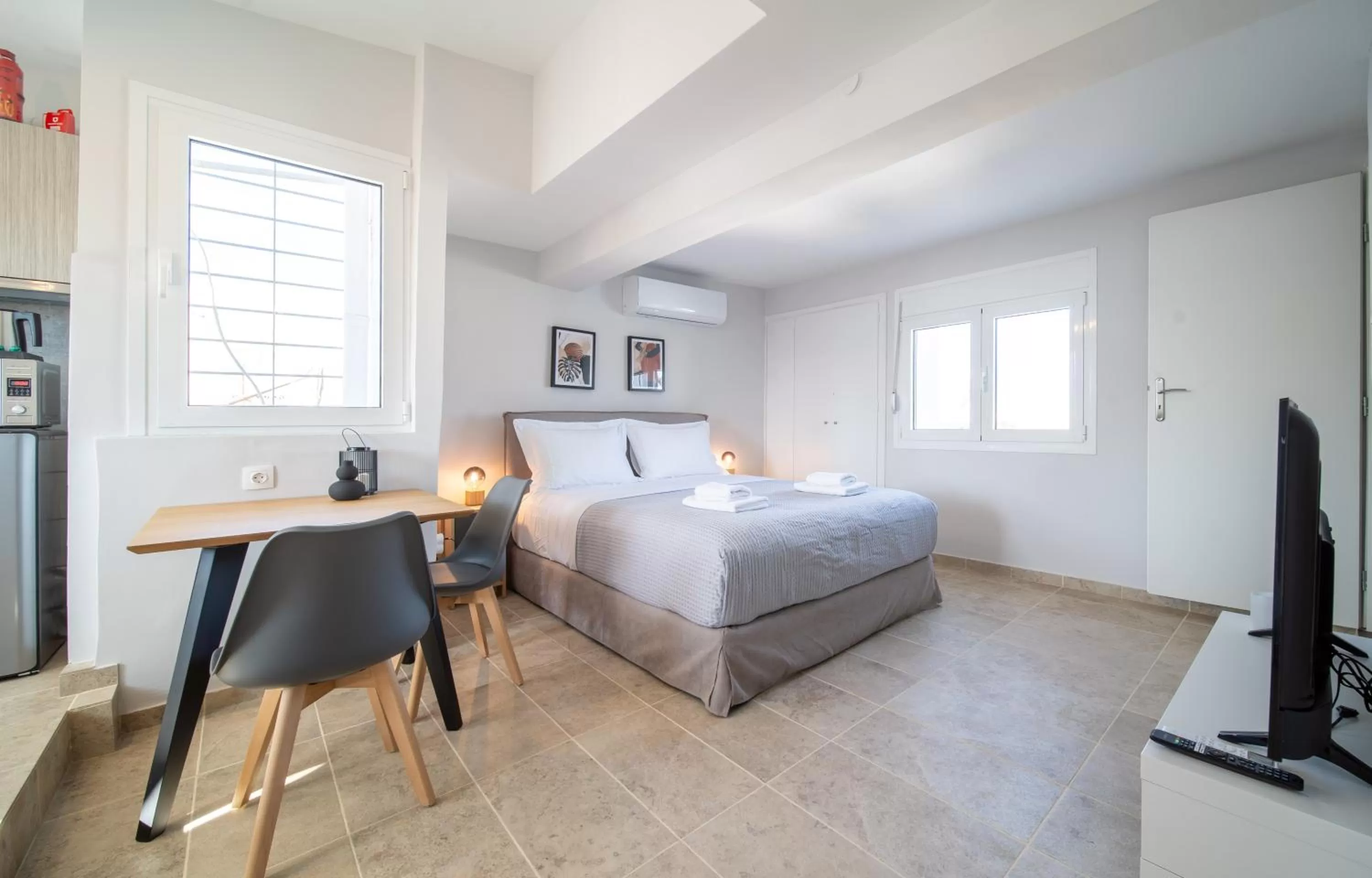 Bed in Aris123 by Smart Cozy Suites - Apartments in the heart of Athens - 5 minutes from metro - Available 24hr